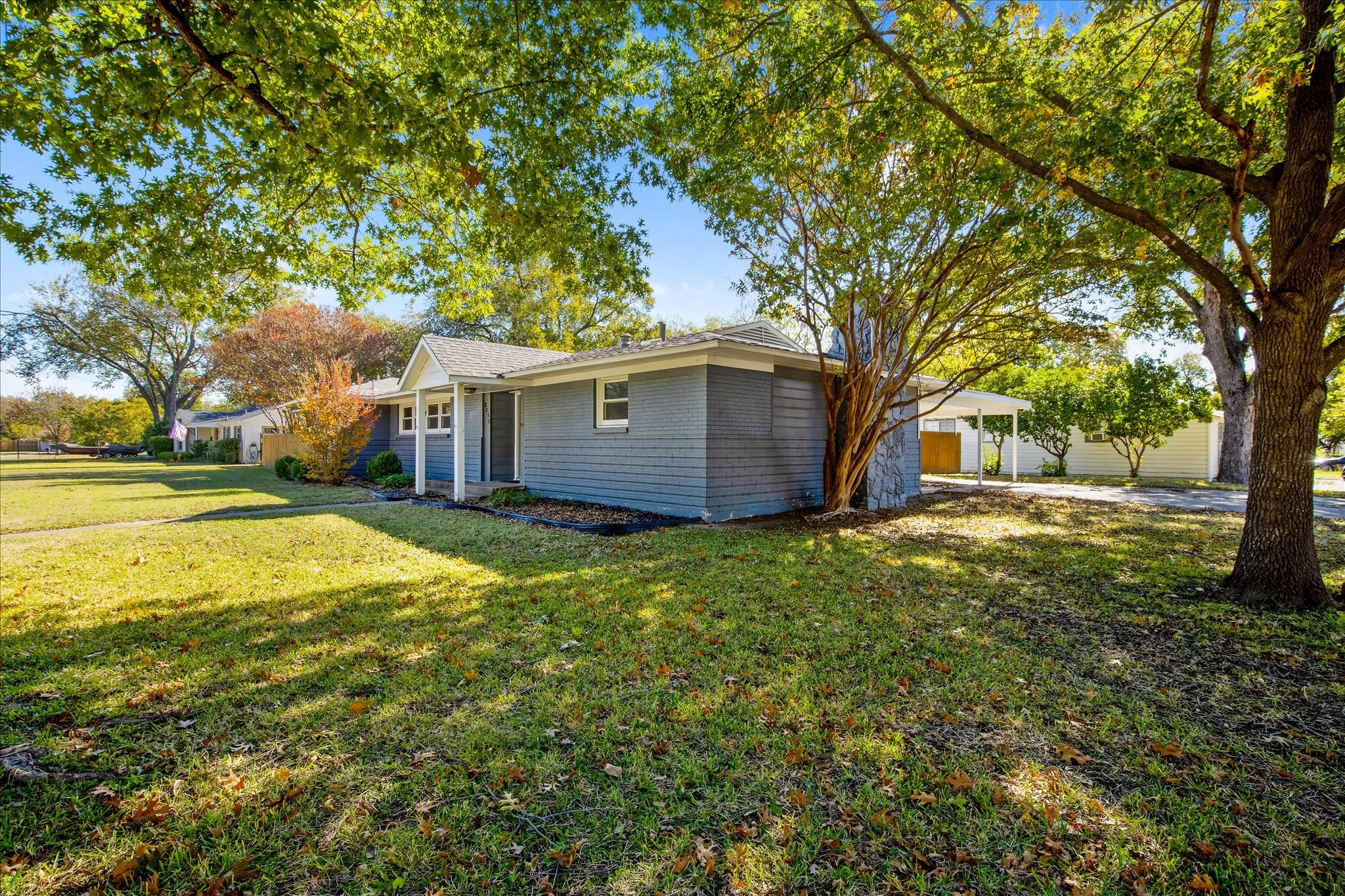 Single Family Residence For Rent in Tarrant County , 3511 Corto Avenue, Fort Worth, Texas 76109, 3 Bedroom, 2 Bathroom, Garage spaces, 2,036 Sqft, built in 1950, mls#21258979, Real Estate Agent in Fort Worth, Homes For Rent in Tarrant county, Homes For Rent in Fort Worth, Realtor in Fort Worth Texas, Real Estate Brokerage Independent Realty Texas, Luminita Cordes Realtor