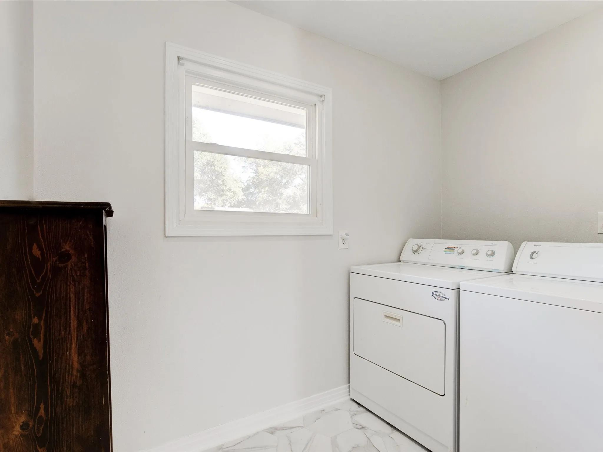 Single Family Residence For Rent in Tarrant County , 3511 Corto Avenue, Fort Worth, Texas 76109, 3 Bedroom, 2 Bathroom, Garage spaces, 2,036 Sqft, built in 1950, mls#21258979, Real Estate Agent in Fort Worth, Homes For Rent in Tarrant county, Homes For Rent in Fort Worth, Realtor in Fort Worth Texas, Real Estate Brokerage Independent Realty Texas, Luminita Cordes Realtor