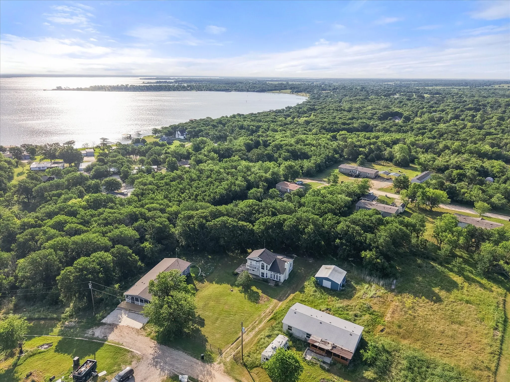 Single Family Residence For Sale in Navarro County , 134 County Road 3048, Corsicana, Texas 75109, 3 Bedroom, 2 Bathroom, Garage spaces, 1,718 Sqft, built in 2004, mls#21262362, Real Estate Agent in Corsicana, Homes For Sale in Navarro county, Homes For Sale in Corsicana, Realtor in Corsicana Texas, Real Estate Brokerage Independent Realty Texas, Luminita Cordes Realtor