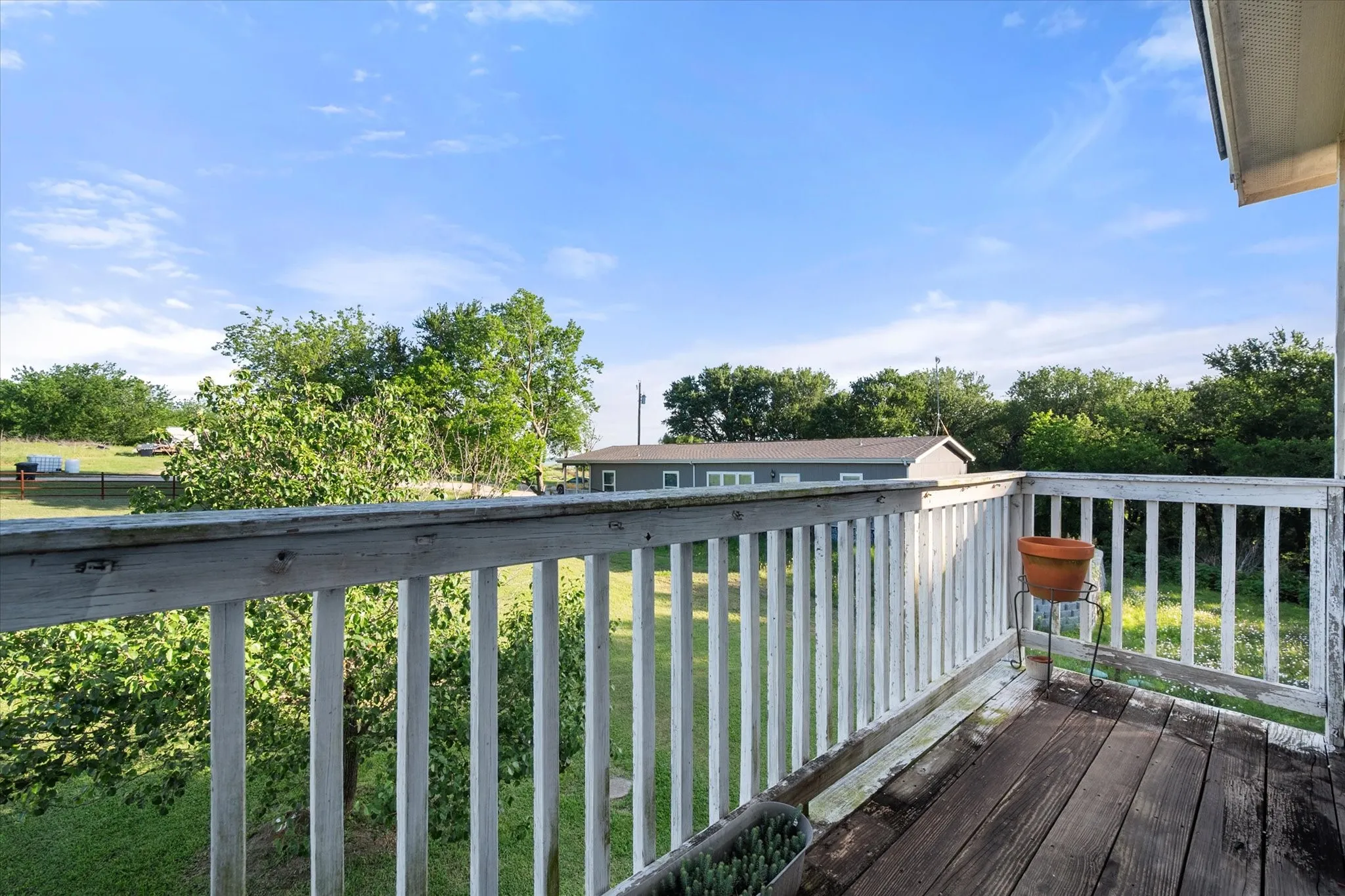 Single Family Residence For Sale in Navarro County , 134 County Road 3048, Corsicana, Texas 75109, 3 Bedroom, 2 Bathroom, Garage spaces, 1,718 Sqft, built in 2004, mls#21262362, Real Estate Agent in Corsicana, Homes For Sale in Navarro county, Homes For Sale in Corsicana, Realtor in Corsicana Texas, Real Estate Brokerage Independent Realty Texas, Luminita Cordes Realtor