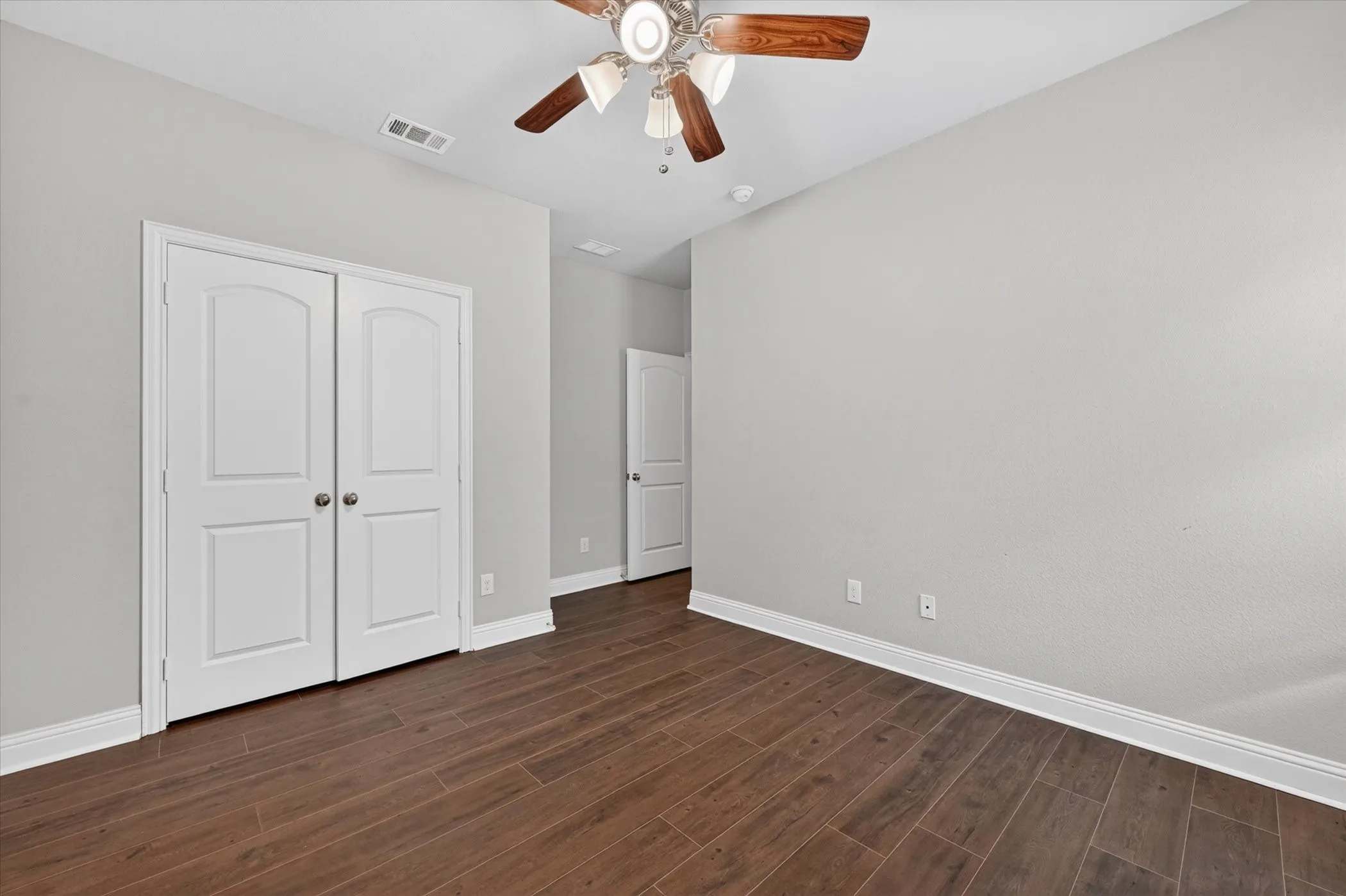 Single Family Residence For Rent in Hunt County , 7815 Cottonwood Drive, Greenville, Texas 75402, 4 Bedrooms, 2 Bathrooms, Garage spaces, 1,718 Sqft, built in 2021, Price $1,900, mls#21255393, Real Estate Agent in Greenville, Homes For Rent in Hunt county, Homes For Rent in Greenville, Realtor in Greenville Texas, Real Estate Brokerage Independent Realty Texas, Luminita Cordes Realtor