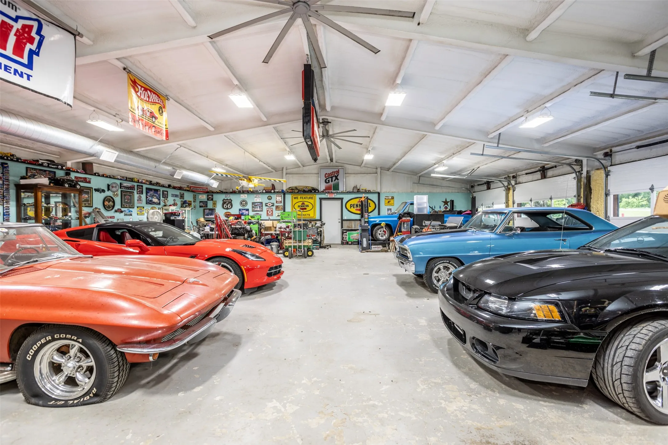 Business For Sale in Grayson County , 59 Shawnee Trail, Whitesboro, Texas 76273, 0, 0, Garage spaces, 9,580 Sqft, built in 2020, Preowned, Price $1,299,000, mls#21254425, Real Estate Agent in Whitesboro, Homes For Sale in Grayson county, Homes For Sale in Whitesboro, Realtor in Whitesboro Texas, Real Estate Brokerage Independent Realty Texas, Luminita Cordes Realtor
