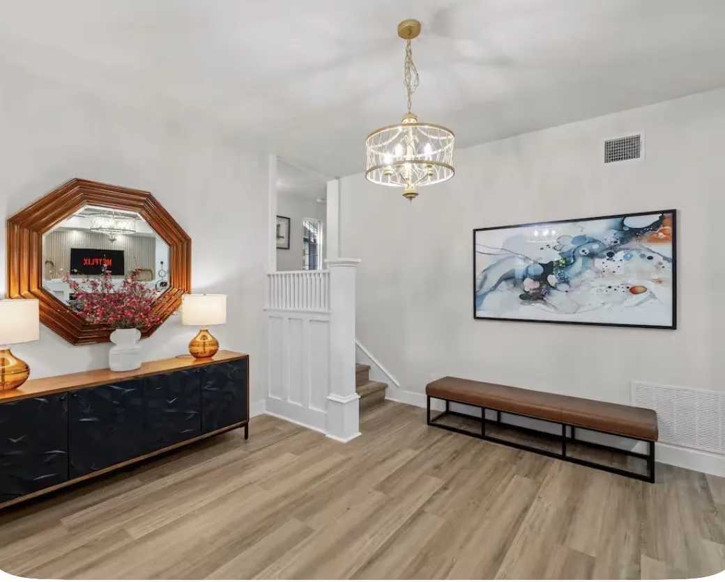 Single Family Residence For Rent in Dallas County , 1143 Kings Highway, Dallas, Texas 75208, 4 Bedroom, 3 Bathroom, 3 Garage spaces, 2,440 Sqft, built in 1913, Preowned, mls#21261187, Real Estate Agent in Dallas, Homes For Rent in Dallas county, Homes For Rent in Dallas, Realtor in Dallas Texas, Real Estate Brokerage Independent Realty Texas, Luminita Cordes Realtor