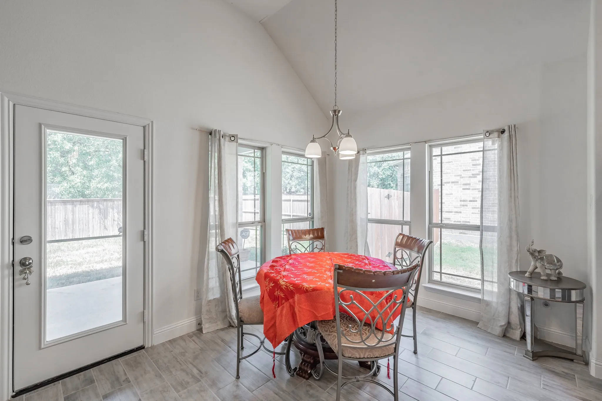 Breakfast room and a healthy amount of sunlight