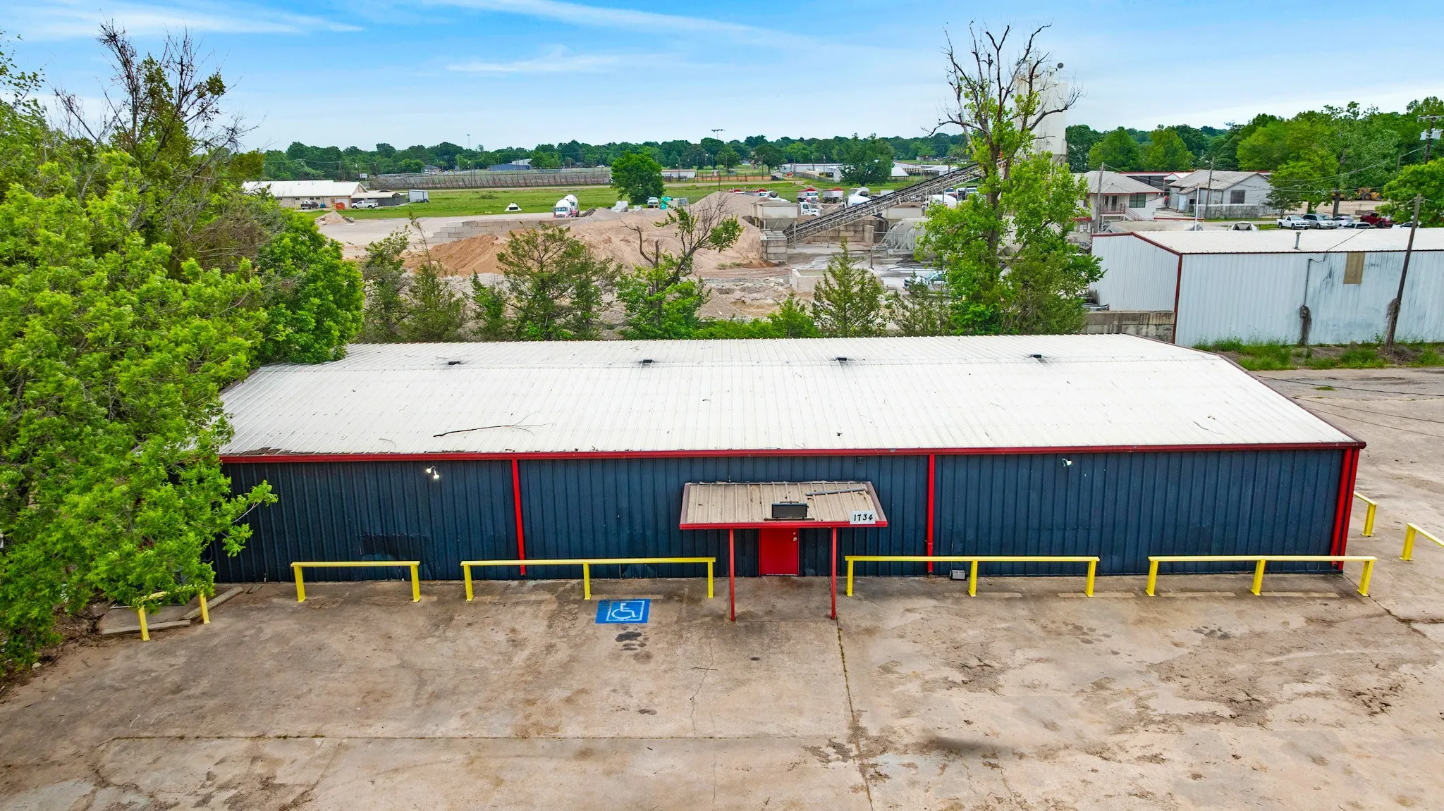 Business For Sale in Lamar County , 1734 N Main Street, Paris, Texas 75460, 0, 0, Garage spaces, 0 Sqft, built in 1997, Preowned, Price $700,000, mls#21260960, Real Estate Agent in Paris, Homes For Sale in Lamar county, Homes For Sale in Paris, Realtor in Paris Texas, Real Estate Brokerage Independent Realty Texas, Luminita Cordes Realtor
