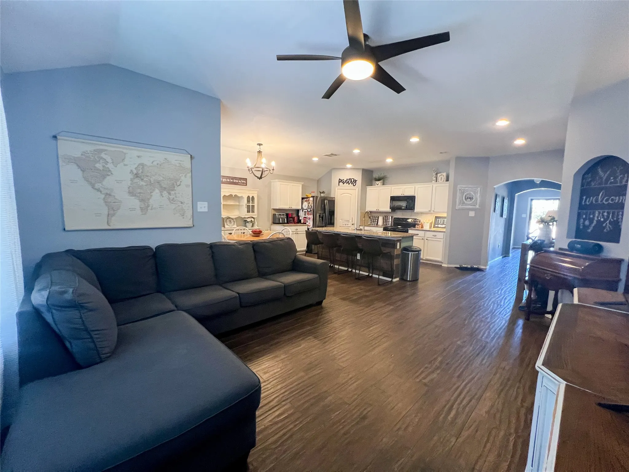 Single Family Residence For Rent in Rockwall County , 2313 Carrier Drive, Fate, Texas 75189, 4 Bedroom, 2 Bathroom, 2 Garage spaces, 1,561 Sqft, built in 2017, Preowned, mls#21262629, Real Estate Agent in Fate, Homes For Rent in Rockwall county, Homes For Rent in Fate, Realtor in Fate Texas, Real Estate Brokerage Independent Realty Texas, Luminita Cordes Realtor