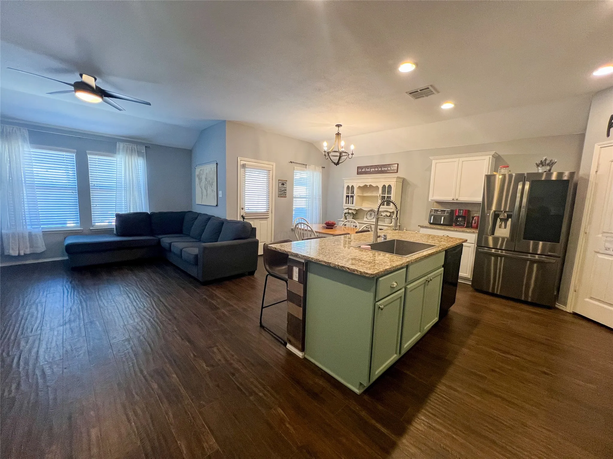Single Family Residence For Rent in Rockwall County , 2313 Carrier Drive, Fate, Texas 75189, 4 Bedroom, 2 Bathroom, 2 Garage spaces, 1,561 Sqft, built in 2017, Preowned, mls#21262629, Real Estate Agent in Fate, Homes For Rent in Rockwall county, Homes For Rent in Fate, Realtor in Fate Texas, Real Estate Brokerage Independent Realty Texas, Luminita Cordes Realtor