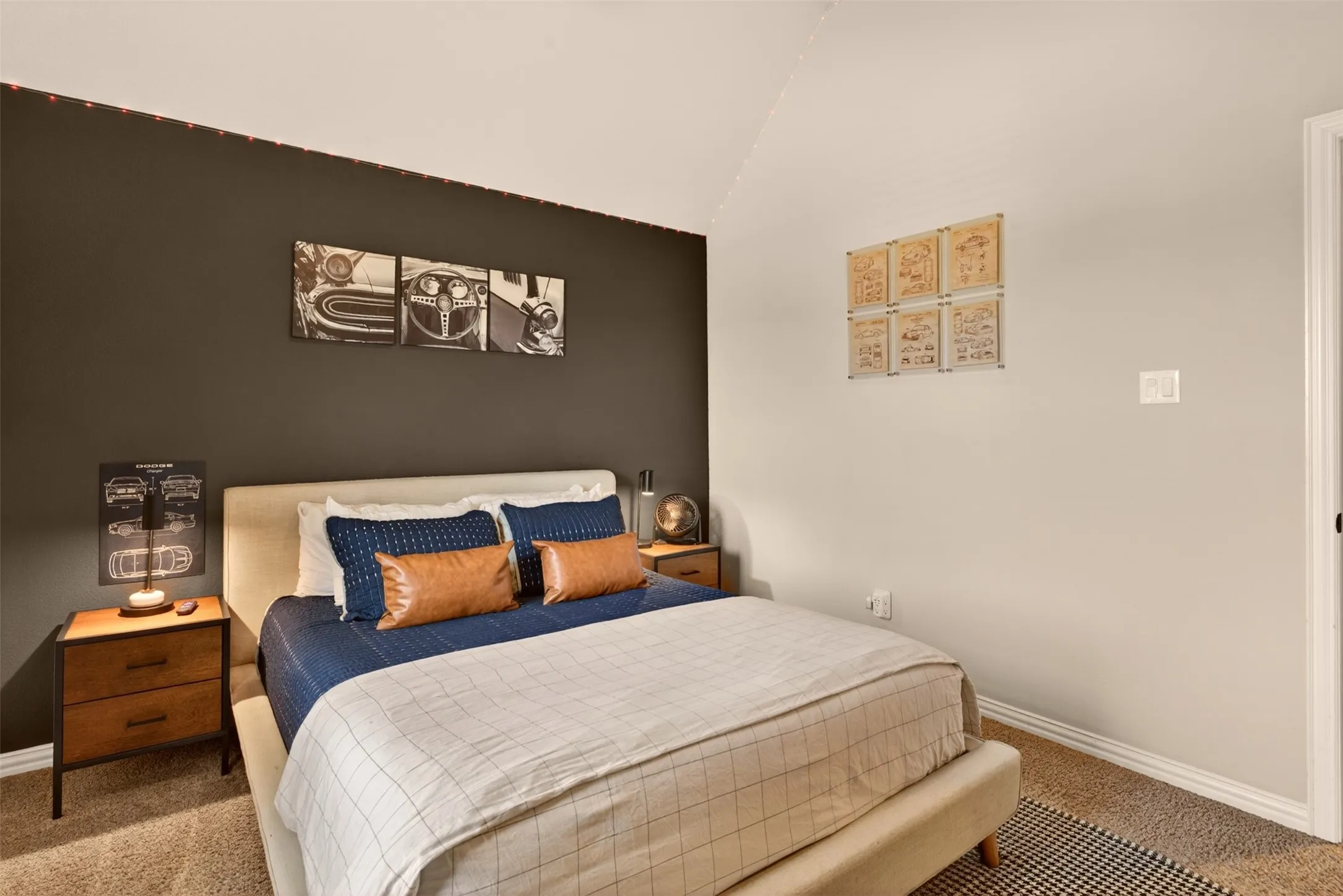 Secondary bedroom offers a neutral palette and flexibility for guests, family or a home workspace.