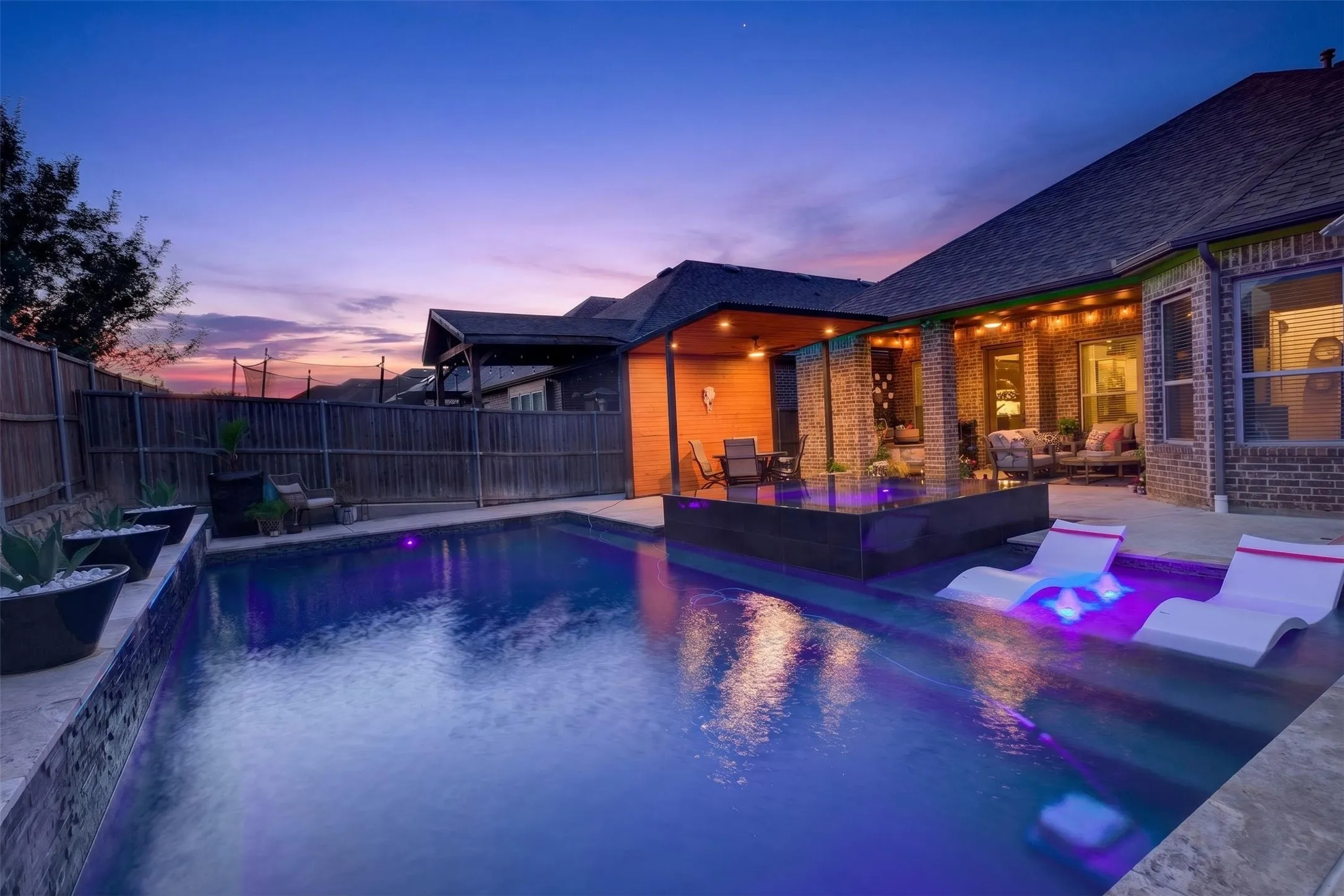 Single Family Residence For Sale in Rockwall County , 803 Knox Drive, Rockwall, Texas 75087, 4 Bedroom, 4 Bathroom, 2 Garage spaces, 2,785 Sqft, built in 2016, mls#21262579, Real Estate Agent in Rockwall, Homes For Sale in Rockwall county, Homes For Sale in Rockwall, Realtor in Rockwall Texas, Real Estate Brokerage Independent Realty Texas, Luminita Cordes Realtor