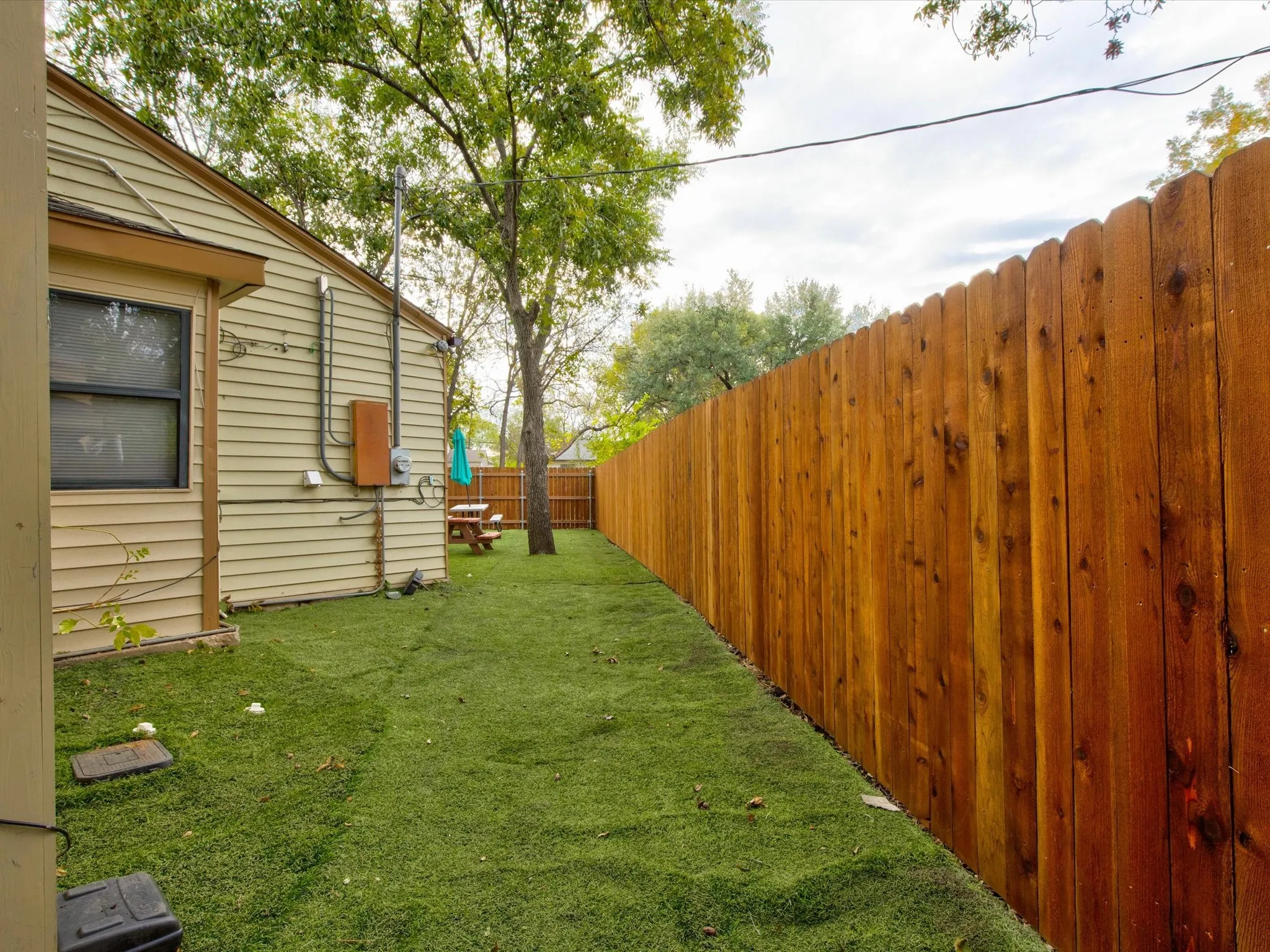 Single Family Residence For Rent in Tarrant County , 2801 W Biddison Street, Fort Worth, Texas 76109, 5 Bedroom, 2 Bathroom, Garage spaces, 2,030 Sqft, built in 1947, Preowned, mls#21259945, Real Estate Agent in Fort Worth, Homes For Rent in Tarrant county, Homes For Rent in Fort Worth, Realtor in Fort Worth Texas, Real Estate Brokerage Independent Realty Texas, Luminita Cordes Realtor