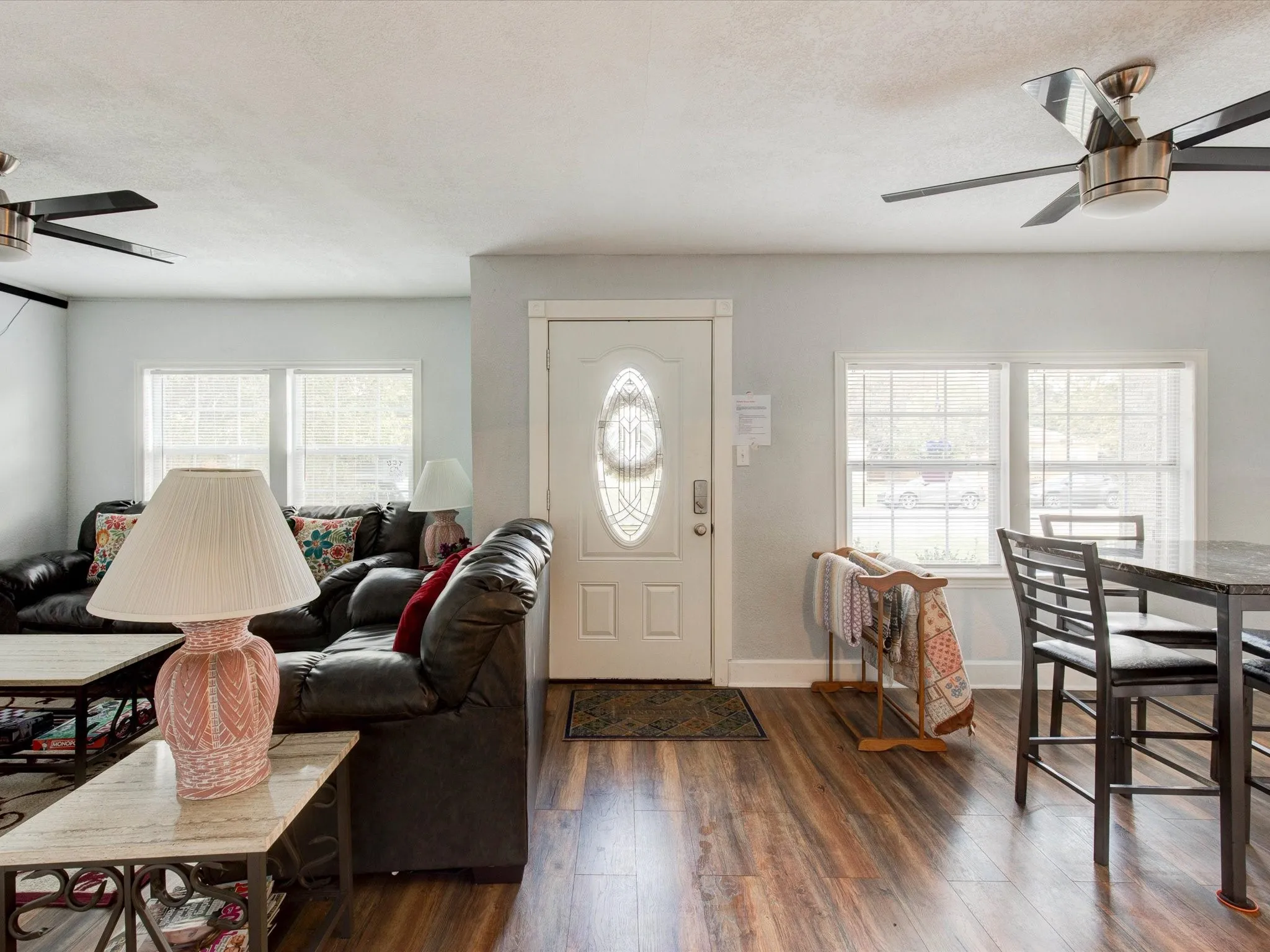 Single Family Residence For Rent in Tarrant County , 2801 W Biddison Street, Fort Worth, Texas 76109, 5 Bedroom, 2 Bathroom, Garage spaces, 2,030 Sqft, built in 1947, Preowned, mls#21259945, Real Estate Agent in Fort Worth, Homes For Rent in Tarrant county, Homes For Rent in Fort Worth, Realtor in Fort Worth Texas, Real Estate Brokerage Independent Realty Texas, Luminita Cordes Realtor