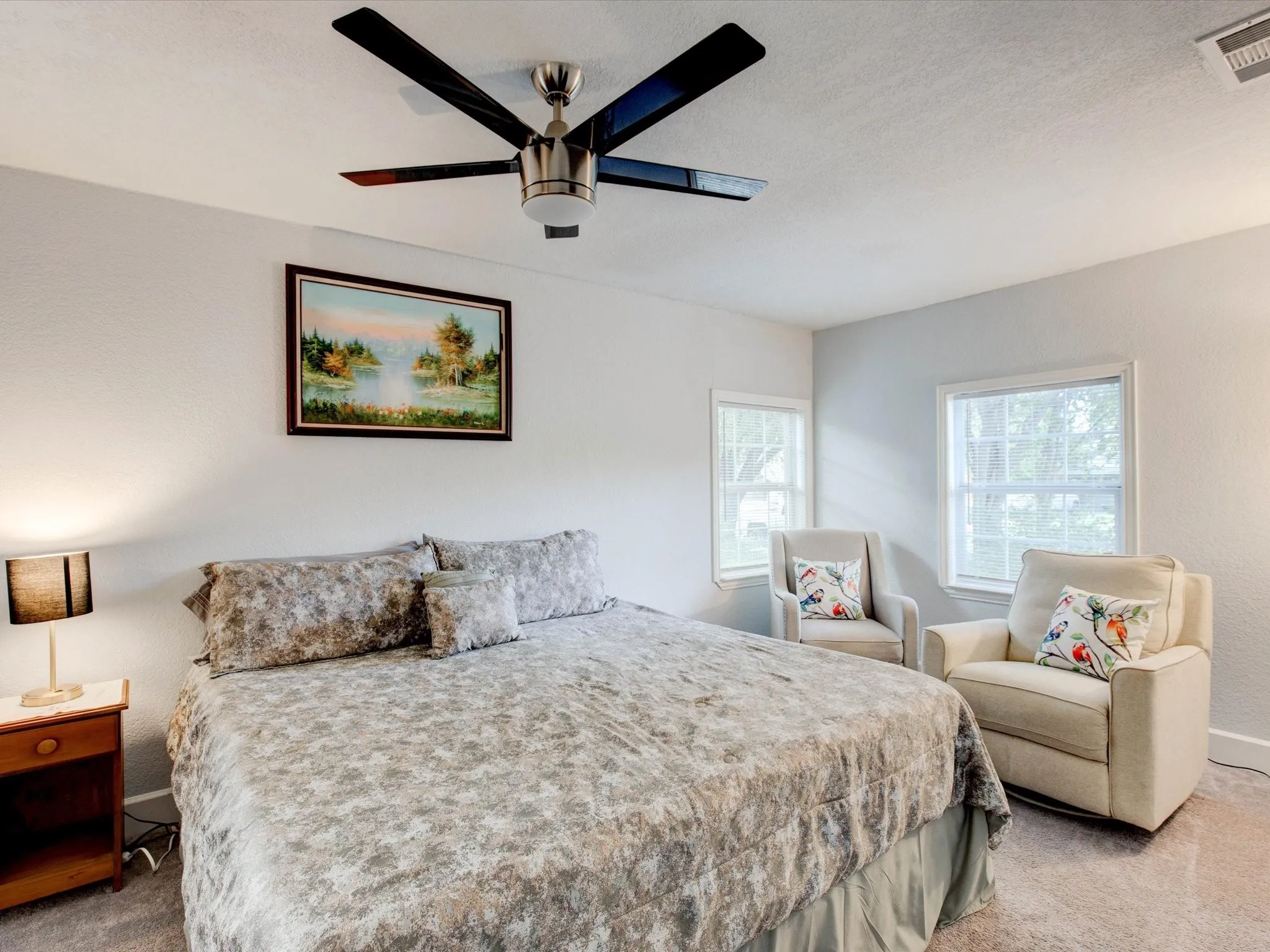Single Family Residence For Rent in Tarrant County , 2801 W Biddison Street, Fort Worth, Texas 76109, 5 Bedroom, 2 Bathroom, Garage spaces, 2,030 Sqft, built in 1947, Preowned, mls#21259945, Real Estate Agent in Fort Worth, Homes For Rent in Tarrant county, Homes For Rent in Fort Worth, Realtor in Fort Worth Texas, Real Estate Brokerage Independent Realty Texas, Luminita Cordes Realtor