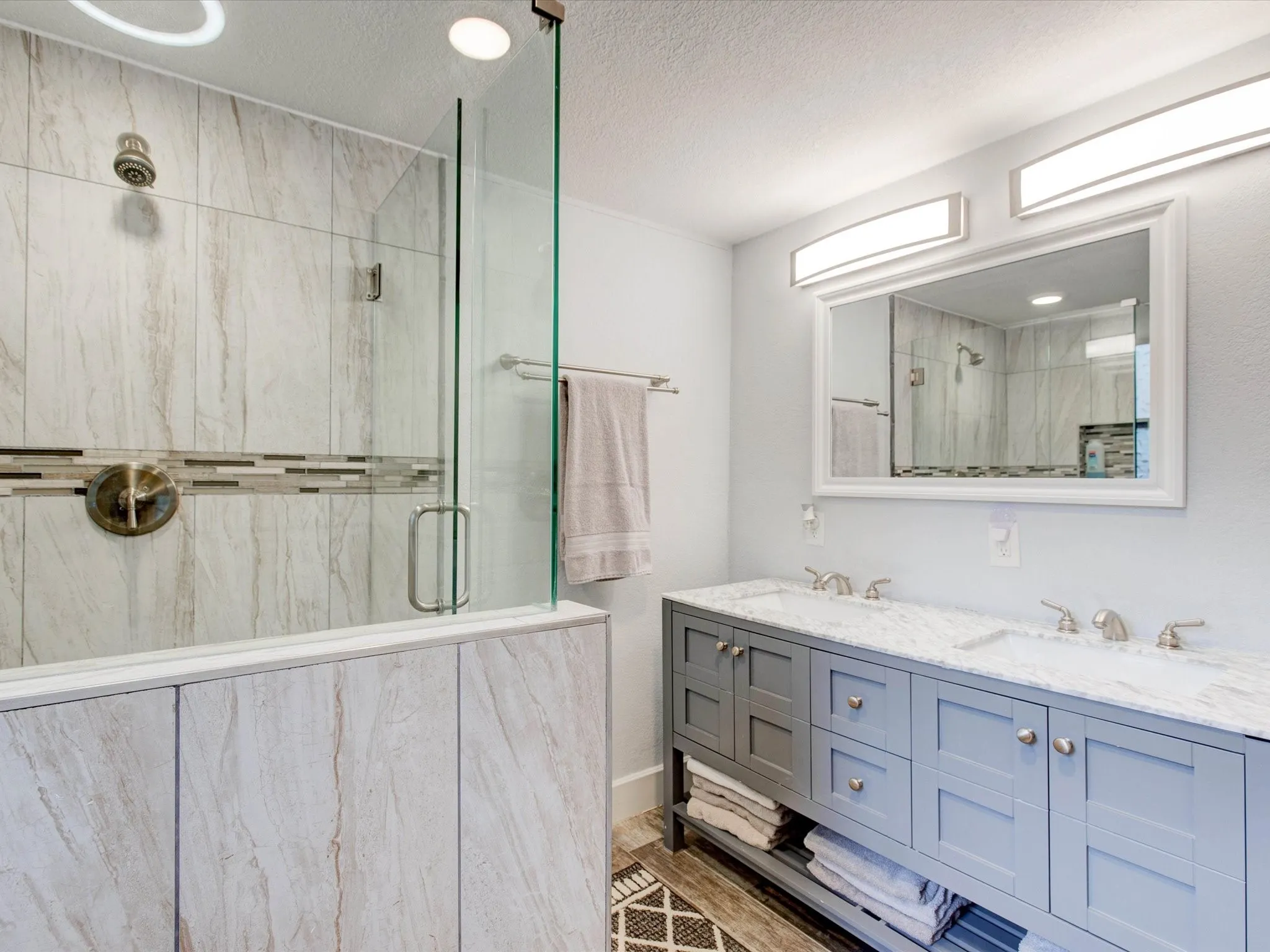 Single Family Residence For Rent in Tarrant County , 2801 W Biddison Street, Fort Worth, Texas 76109, 5 Bedroom, 2 Bathroom, Garage spaces, 2,030 Sqft, built in 1947, Preowned, mls#21259945, Real Estate Agent in Fort Worth, Homes For Rent in Tarrant county, Homes For Rent in Fort Worth, Realtor in Fort Worth Texas, Real Estate Brokerage Independent Realty Texas, Luminita Cordes Realtor