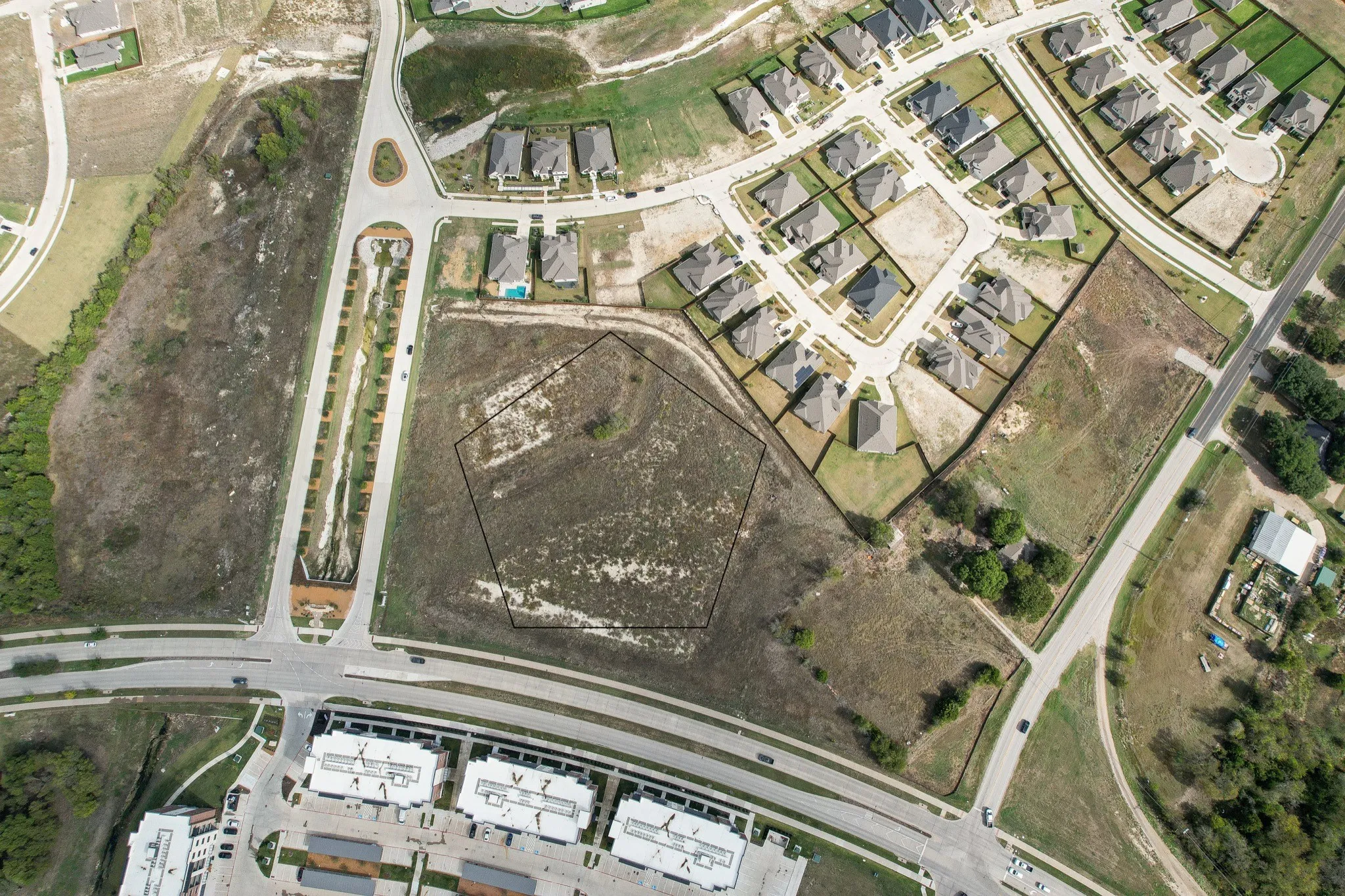 Unimproved Land For Sale in Ellis County , TBD FM 813, Waxahachie, Texas 75165, 0, 0, Garage spaces, 0 Sqft, built in 0, Price $2,991,868, mls#21262653, Real Estate Agent in Waxahachie, Homes For Sale in Ellis county, Homes For Sale in Waxahachie, Realtor in Waxahachie Texas, Real Estate Brokerage Independent Realty Texas, Luminita Cordes Realtor