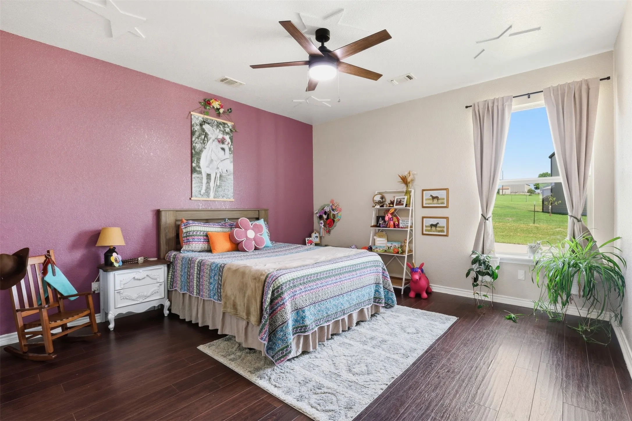 Single Family Residence For Sale in Parker County , 3517 Ethan Court, Weatherford, Texas 76088, 3 Bedroom, 2 Bathroom, 2 Garage spaces, 2,242 Sqft, built in 2006, mls#21262672, Real Estate Agent in Weatherford, Homes For Sale in Parker county, Homes For Sale in Weatherford, Realtor in Weatherford Texas, Real Estate Brokerage Independent Realty Texas, Luminita Cordes Realtor