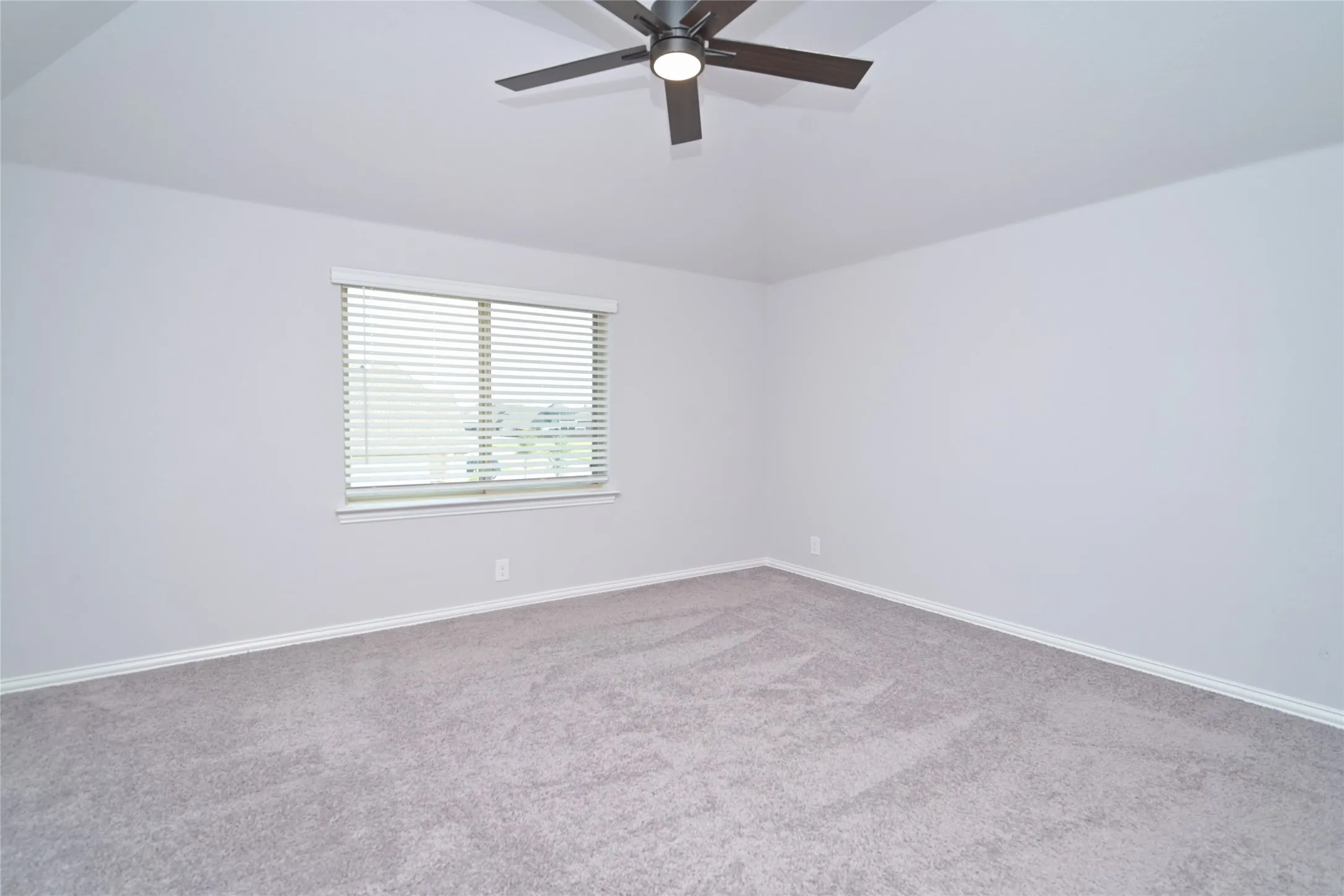 Single Family Residence For Sale in Johnson County , 12600 Eagles Bluff, Godley, Texas 76044, 5 Bedrooms, 5 Bathrooms, 3 Garage spaces, 4,054 Sqft, built in 2024, Price $698,500, mls#21257844, Real Estate Agent in Godley, Homes For Sale in Johnson county, Homes For Sale in Godley, Realtor in Godley Texas, Real Estate Brokerage Independent Realty Texas, Luminita Cordes Realtor