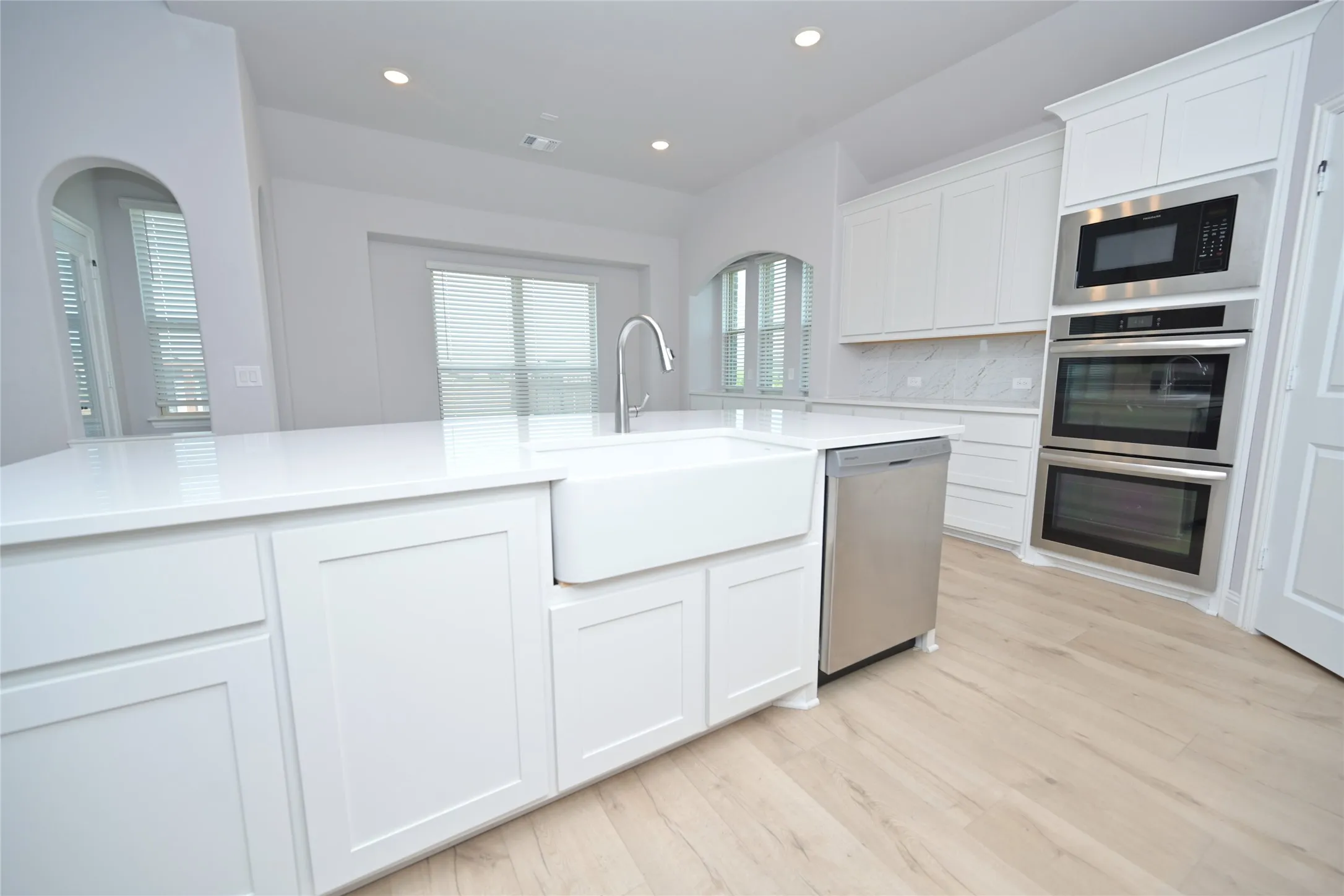 Single Family Residence For Sale in Johnson County , 12600 Eagles Bluff, Godley, Texas 76044, 5 Bedrooms, 5 Bathrooms, 3 Garage spaces, 4,054 Sqft, built in 2024, Price $698,500, mls#21257844, Real Estate Agent in Godley, Homes For Sale in Johnson county, Homes For Sale in Godley, Realtor in Godley Texas, Real Estate Brokerage Independent Realty Texas, Luminita Cordes Realtor