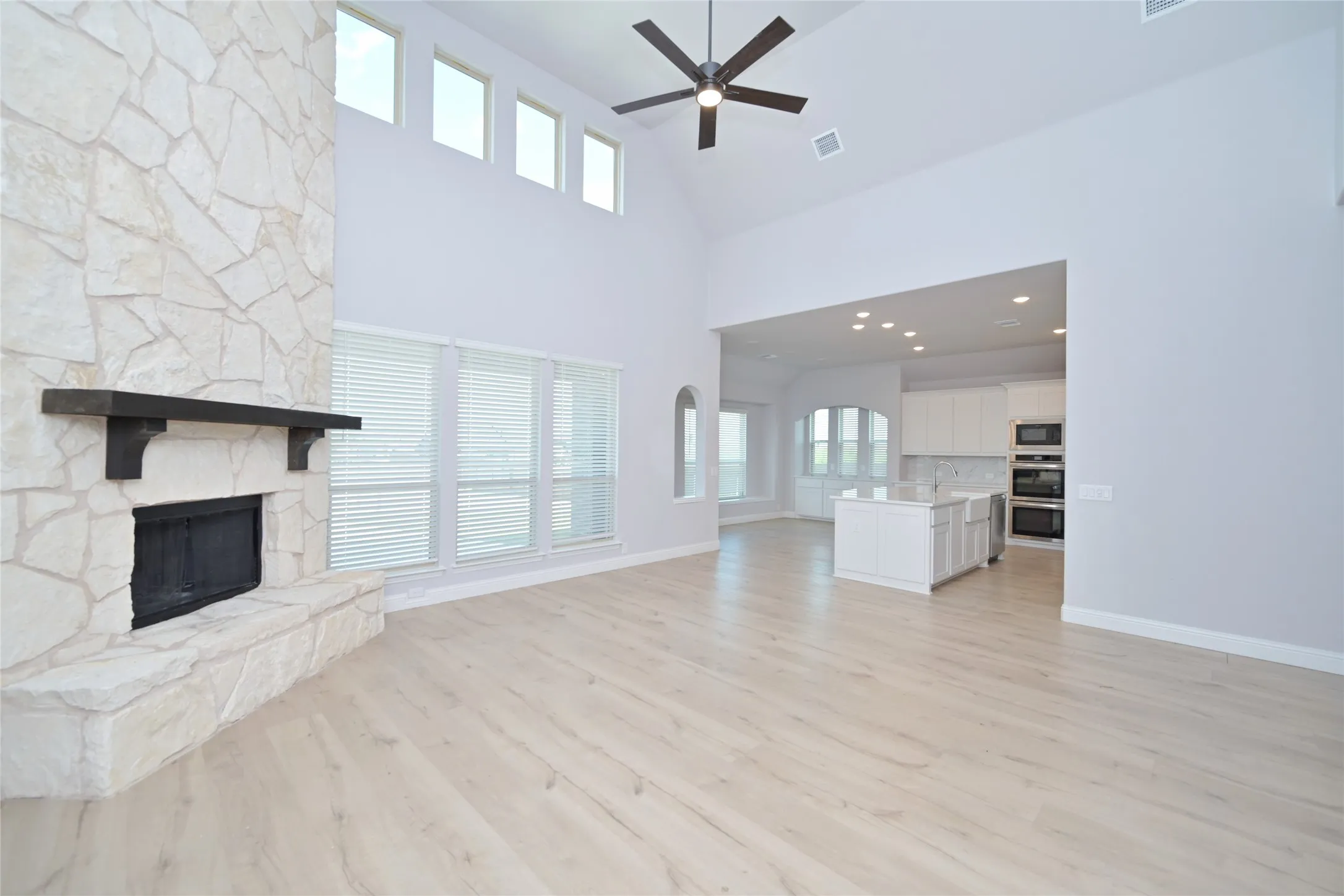 Single Family Residence For Sale in Johnson County , 12600 Eagles Bluff, Godley, Texas 76044, 5 Bedrooms, 5 Bathrooms, 3 Garage spaces, 4,054 Sqft, built in 2024, Price $698,500, mls#21257844, Real Estate Agent in Godley, Homes For Sale in Johnson county, Homes For Sale in Godley, Realtor in Godley Texas, Real Estate Brokerage Independent Realty Texas, Luminita Cordes Realtor