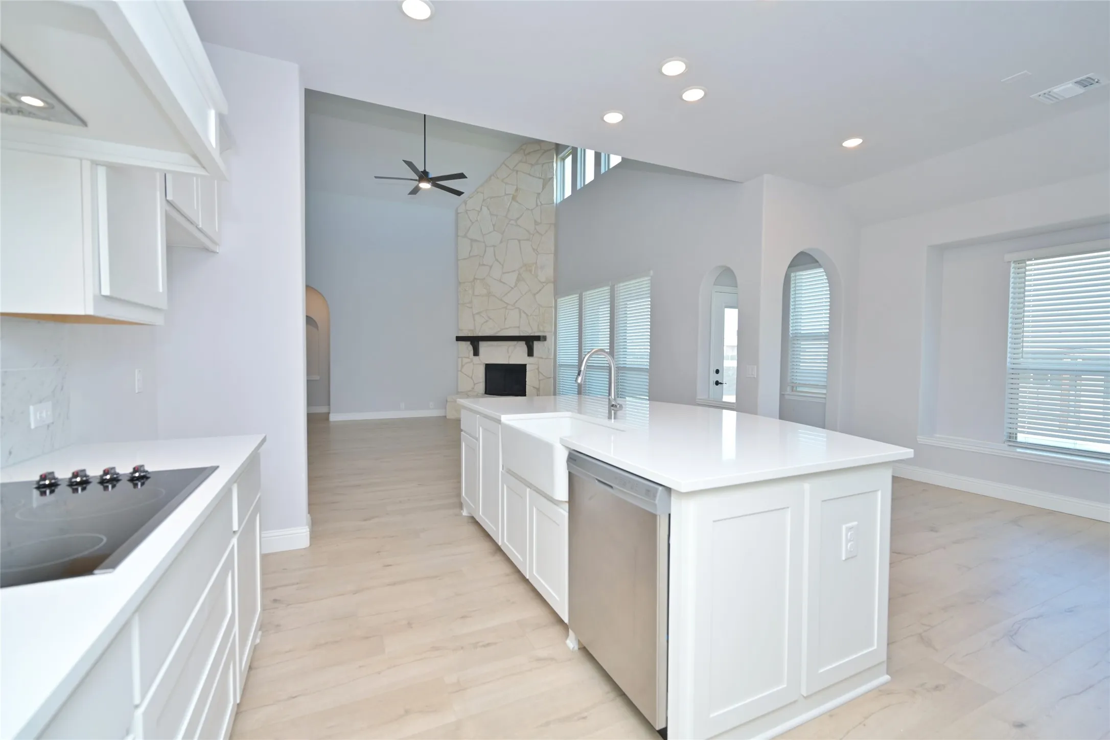 Single Family Residence For Sale in Johnson County , 12600 Eagles Bluff, Godley, Texas 76044, 5 Bedrooms, 5 Bathrooms, 3 Garage spaces, 4,054 Sqft, built in 2024, Price $698,500, mls#21257844, Real Estate Agent in Godley, Homes For Sale in Johnson county, Homes For Sale in Godley, Realtor in Godley Texas, Real Estate Brokerage Independent Realty Texas, Luminita Cordes Realtor