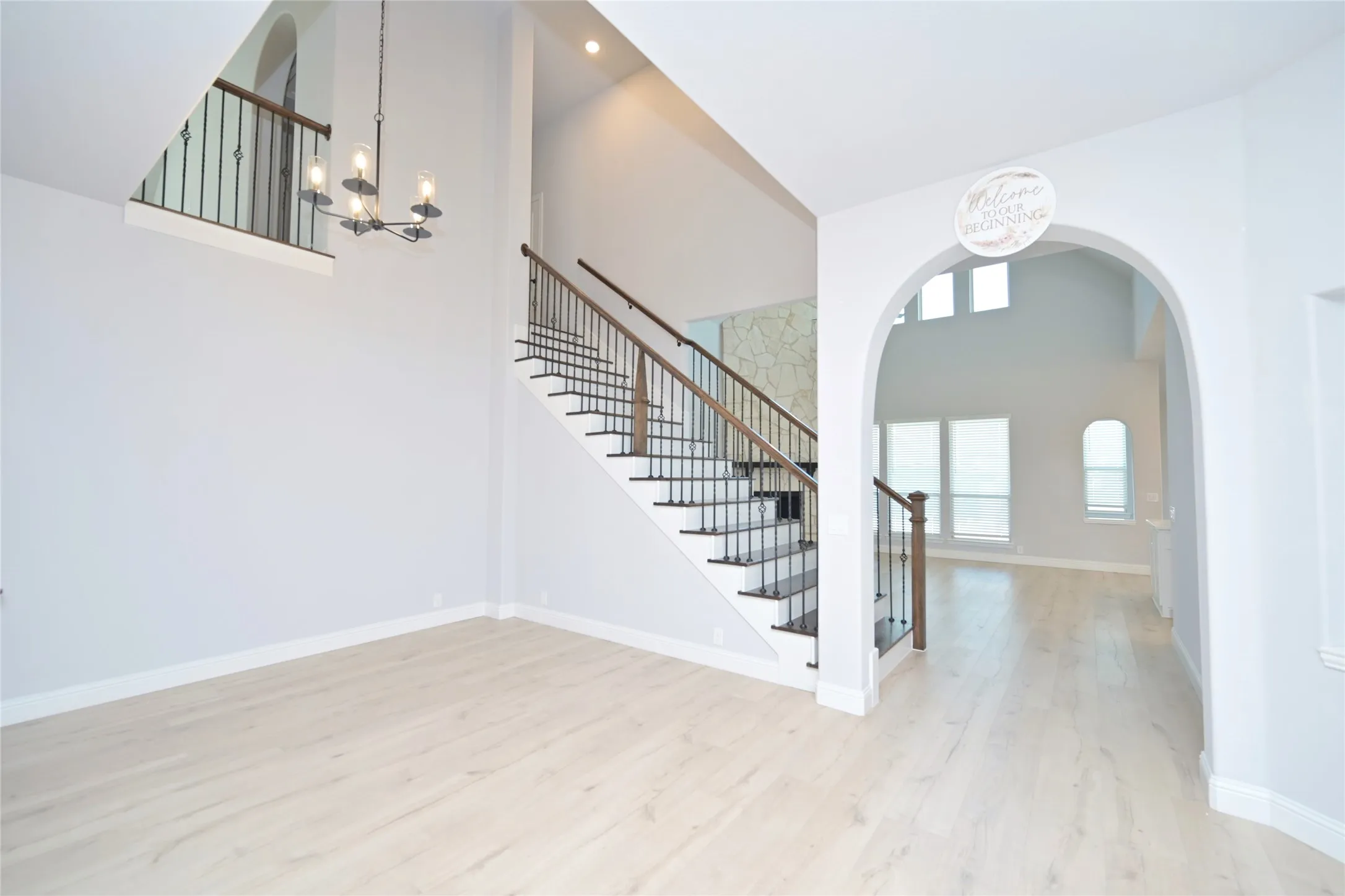 Single Family Residence For Sale in Johnson County , 12600 Eagles Bluff, Godley, Texas 76044, 5 Bedrooms, 5 Bathrooms, 3 Garage spaces, 4,054 Sqft, built in 2024, Price $698,500, mls#21257844, Real Estate Agent in Godley, Homes For Sale in Johnson county, Homes For Sale in Godley, Realtor in Godley Texas, Real Estate Brokerage Independent Realty Texas, Luminita Cordes Realtor