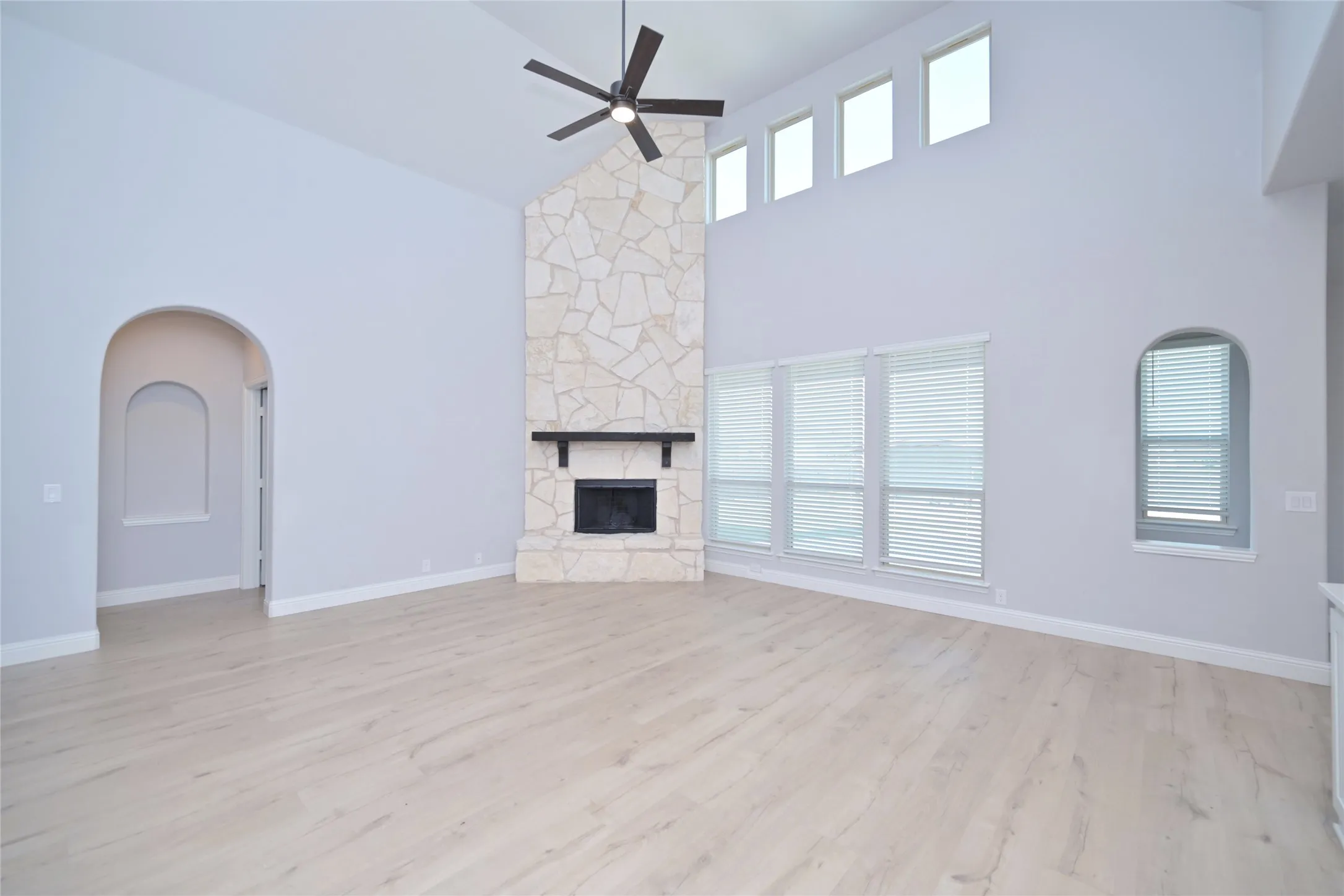 Single Family Residence For Sale in Johnson County , 12600 Eagles Bluff, Godley, Texas 76044, 5 Bedrooms, 5 Bathrooms, 3 Garage spaces, 4,054 Sqft, built in 2024, Price $698,500, mls#21257844, Real Estate Agent in Godley, Homes For Sale in Johnson county, Homes For Sale in Godley, Realtor in Godley Texas, Real Estate Brokerage Independent Realty Texas, Luminita Cordes Realtor