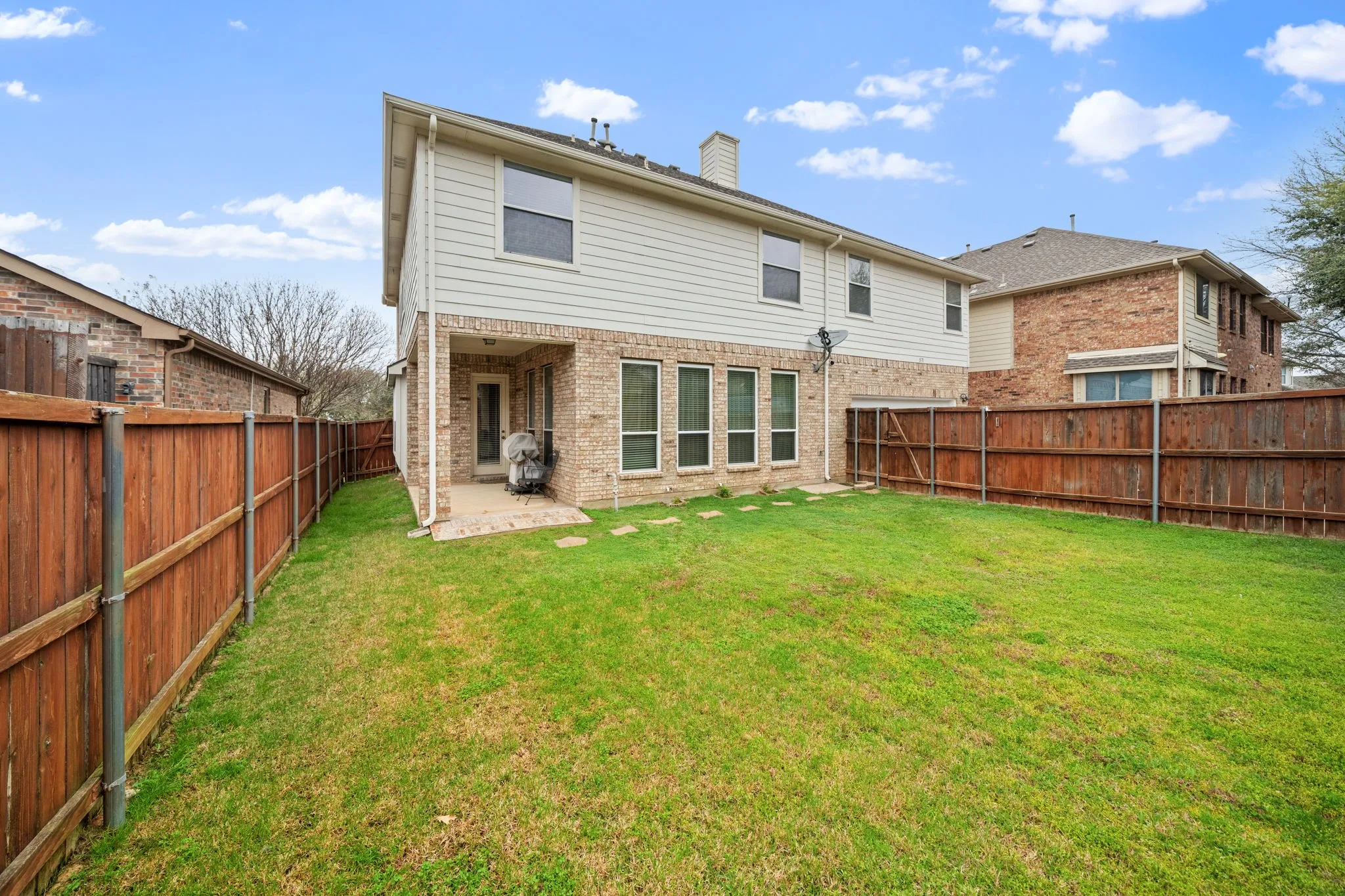 Single Family Residence For Rent in Rockwall County , 1571 Coastal Drive, Rockwall, Texas 75087, 5 Bedroom, 4 Bathroom, 2 Garage spaces, 3,618 Sqft, built in 2002, mls#21262779, Real Estate Agent in Rockwall, Homes For Rent in Rockwall county, Homes For Rent in Rockwall, Realtor in Rockwall Texas, Real Estate Brokerage Independent Realty Texas, Luminita Cordes Realtor