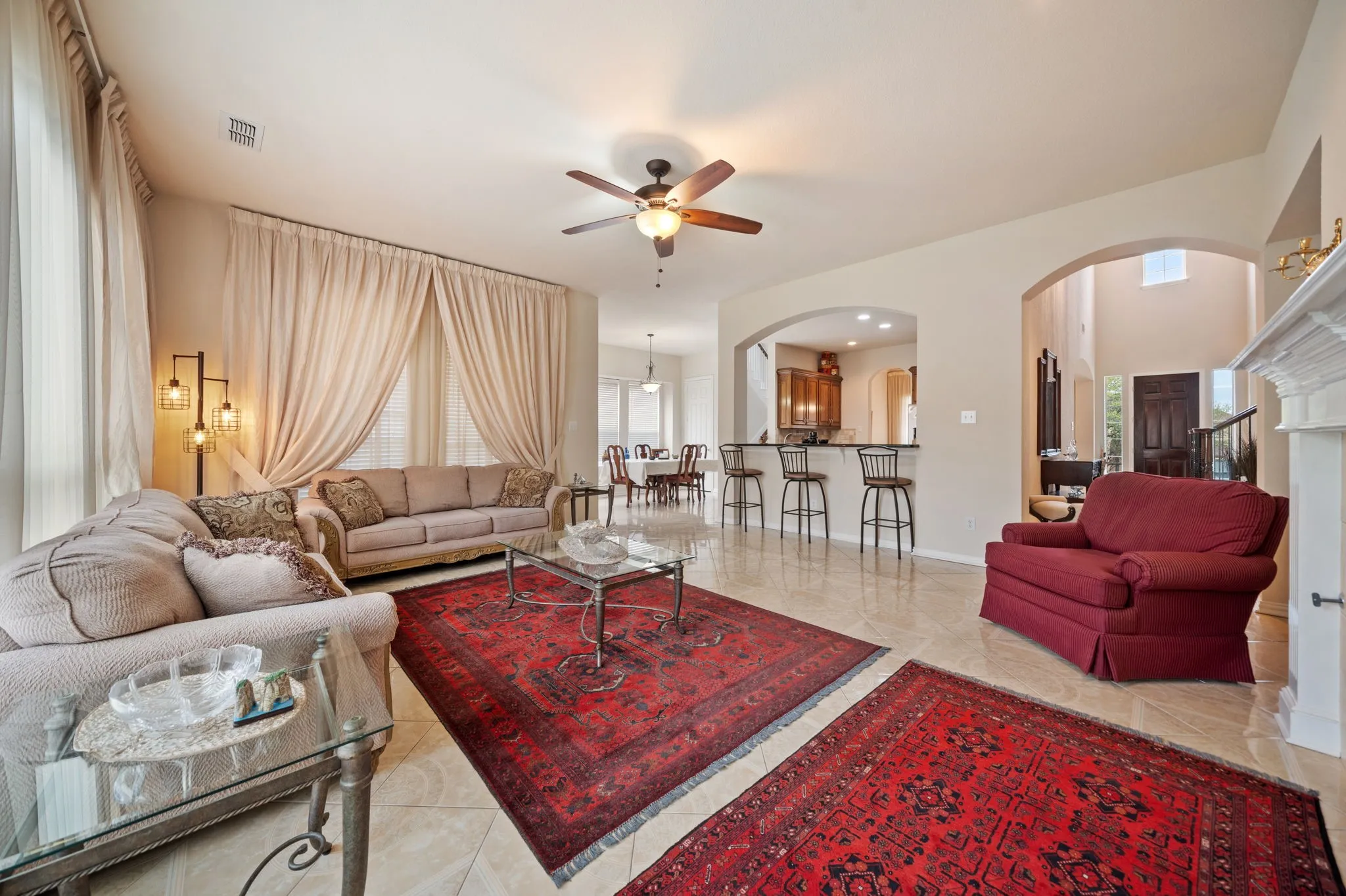 Single Family Residence For Rent in Rockwall County , 1571 Coastal Drive, Rockwall, Texas 75087, 5 Bedroom, 4 Bathroom, 2 Garage spaces, 3,618 Sqft, built in 2002, mls#21262779, Real Estate Agent in Rockwall, Homes For Rent in Rockwall county, Homes For Rent in Rockwall, Realtor in Rockwall Texas, Real Estate Brokerage Independent Realty Texas, Luminita Cordes Realtor