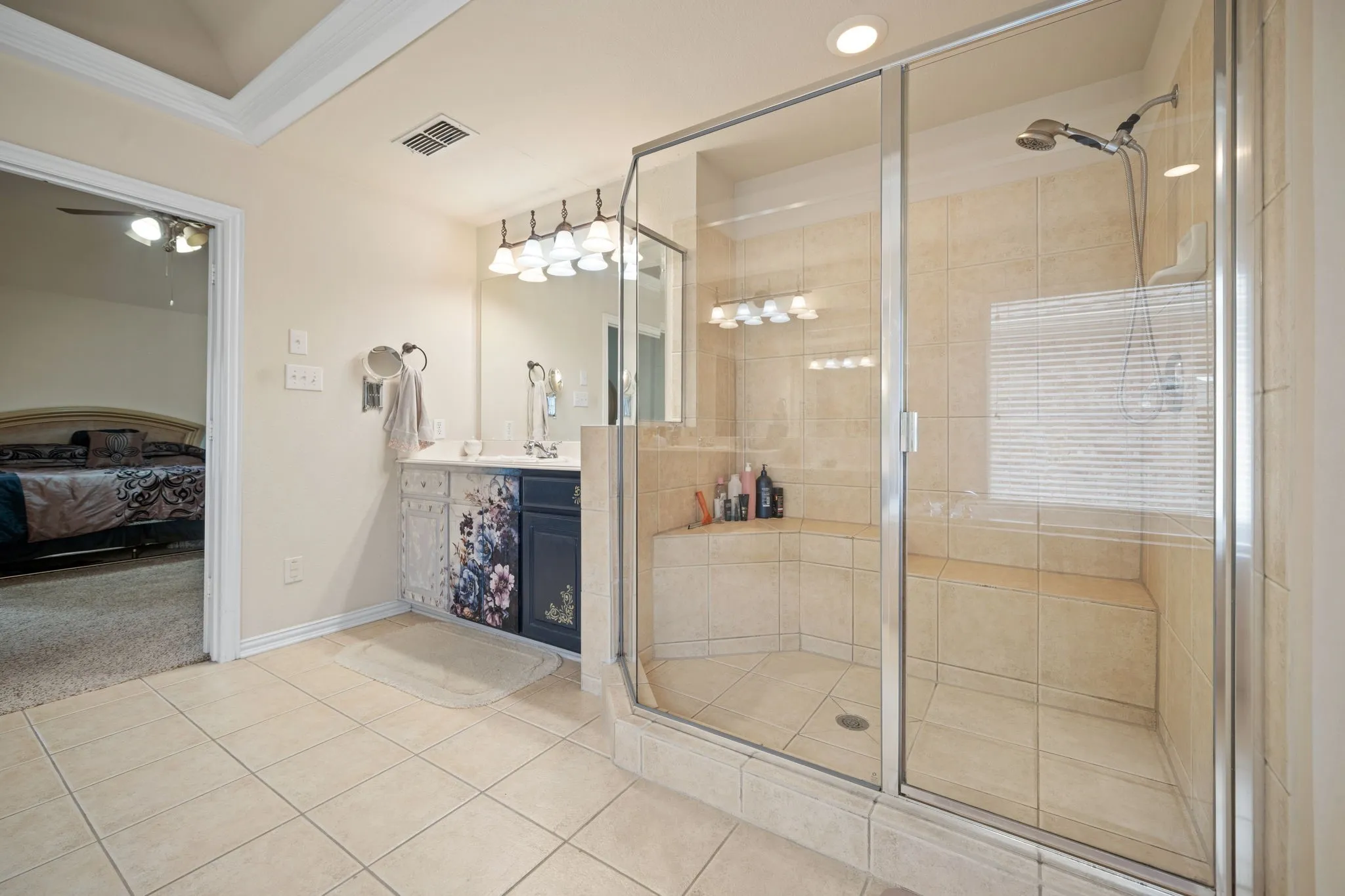 Single Family Residence For Rent in Rockwall County , 1571 Coastal Drive, Rockwall, Texas 75087, 5 Bedroom, 4 Bathroom, 2 Garage spaces, 3,618 Sqft, built in 2002, mls#21262779, Real Estate Agent in Rockwall, Homes For Rent in Rockwall county, Homes For Rent in Rockwall, Realtor in Rockwall Texas, Real Estate Brokerage Independent Realty Texas, Luminita Cordes Realtor