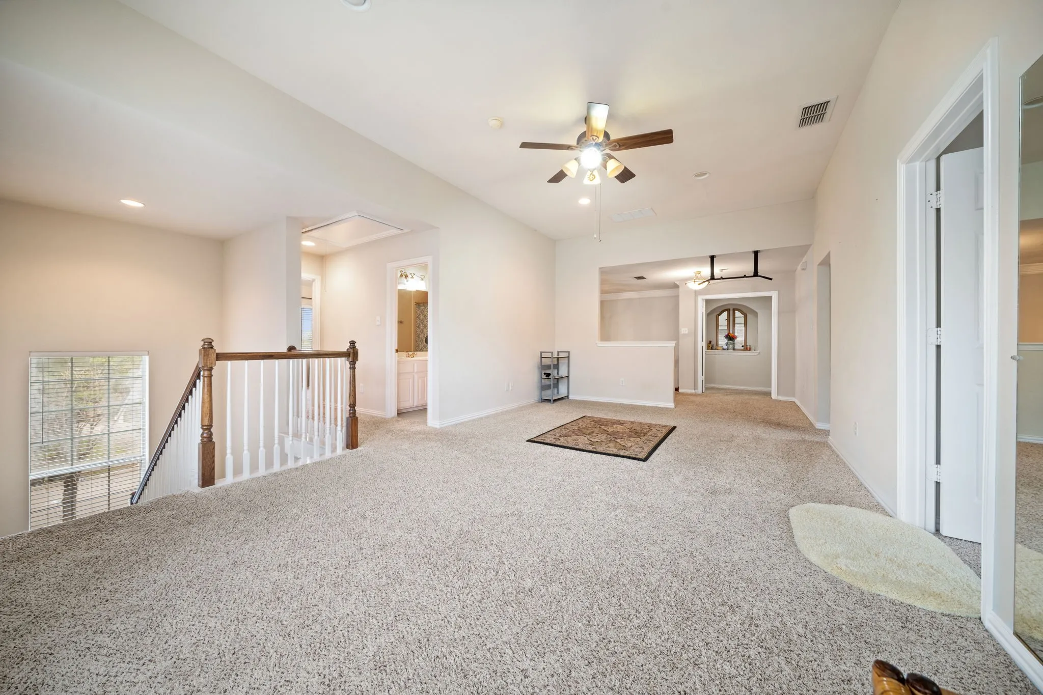 Single Family Residence For Rent in Rockwall County , 1571 Coastal Drive, Rockwall, Texas 75087, 5 Bedroom, 4 Bathroom, 2 Garage spaces, 3,618 Sqft, built in 2002, mls#21262779, Real Estate Agent in Rockwall, Homes For Rent in Rockwall county, Homes For Rent in Rockwall, Realtor in Rockwall Texas, Real Estate Brokerage Independent Realty Texas, Luminita Cordes Realtor