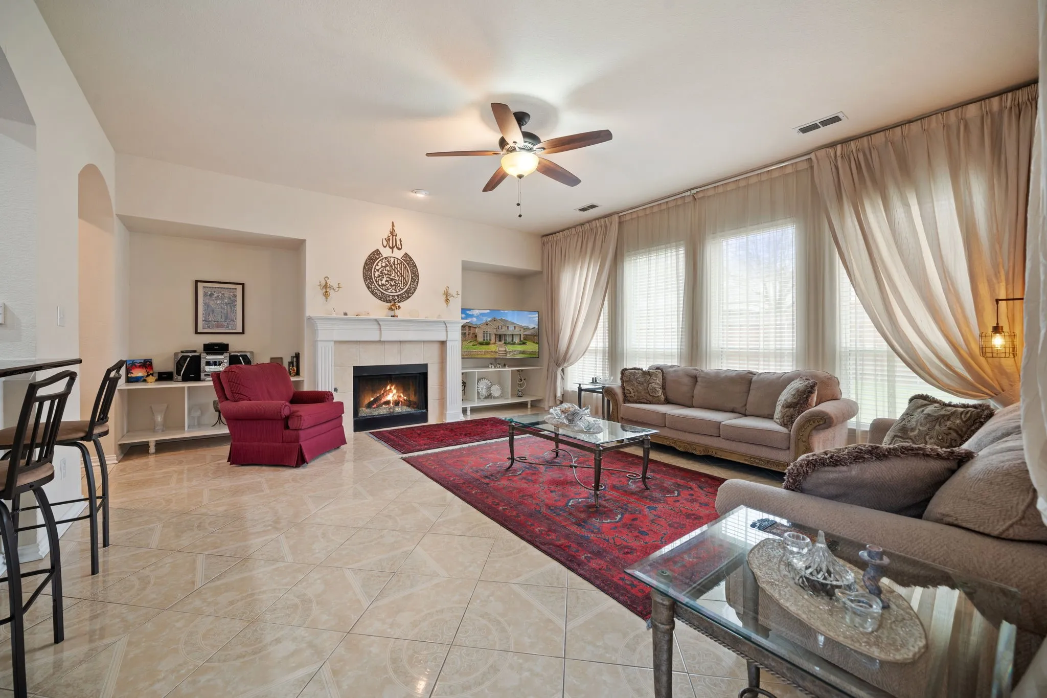 Single Family Residence For Rent in Rockwall County , 1571 Coastal Drive, Rockwall, Texas 75087, 5 Bedroom, 4 Bathroom, 2 Garage spaces, 3,618 Sqft, built in 2002, mls#21262779, Real Estate Agent in Rockwall, Homes For Rent in Rockwall county, Homes For Rent in Rockwall, Realtor in Rockwall Texas, Real Estate Brokerage Independent Realty Texas, Luminita Cordes Realtor