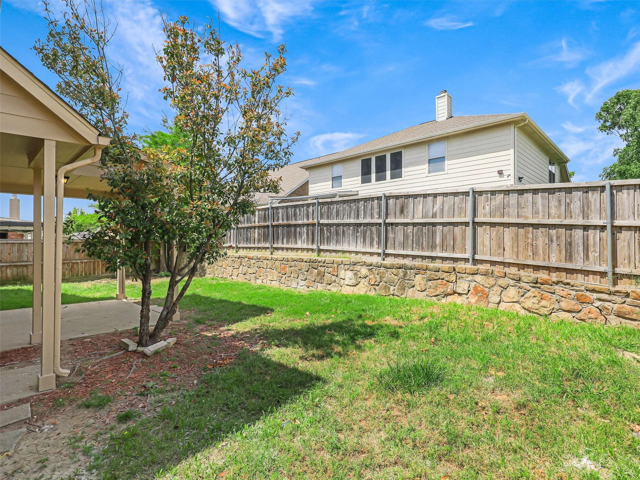 Single Family Residence For Sale in Collin County , 2064 Forest Meadow Drive, Princeton, Texas 75407, 4 Bedroom, 3 Bathroom, 2 Garage spaces, 2,340 Sqft, built in 2004, mls#21260007, Real Estate Agent in Princeton, Homes For Sale in Collin county, Homes For Sale in Princeton, Realtor in Princeton Texas, Real Estate Brokerage Independent Realty Texas, Luminita Cordes Realtor