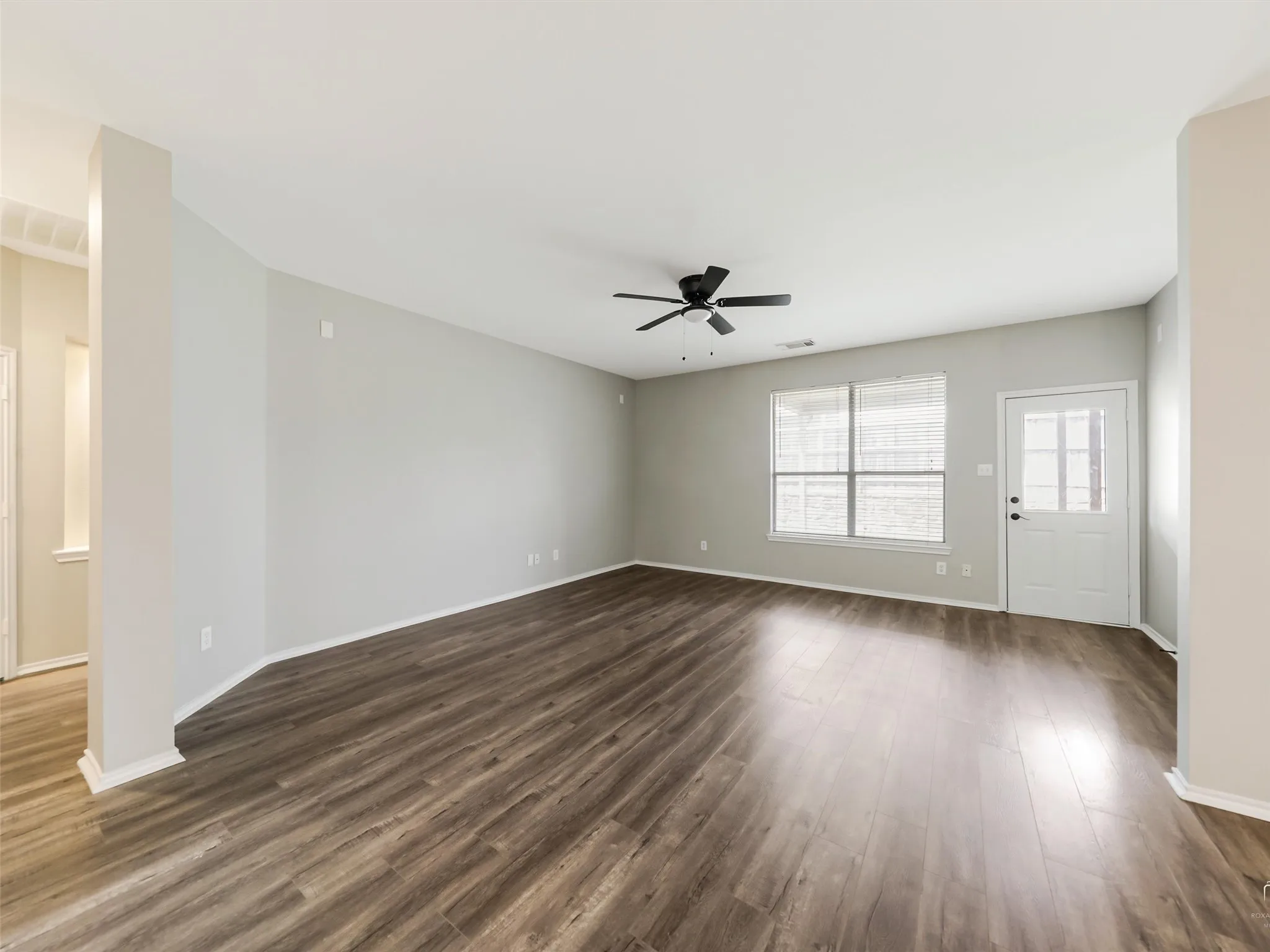 Single Family Residence For Sale in Collin County , 2064 Forest Meadow Drive, Princeton, Texas 75407, 4 Bedroom, 3 Bathroom, 2 Garage spaces, 2,340 Sqft, built in 2004, mls#21260007, Real Estate Agent in Princeton, Homes For Sale in Collin county, Homes For Sale in Princeton, Realtor in Princeton Texas, Real Estate Brokerage Independent Realty Texas, Luminita Cordes Realtor