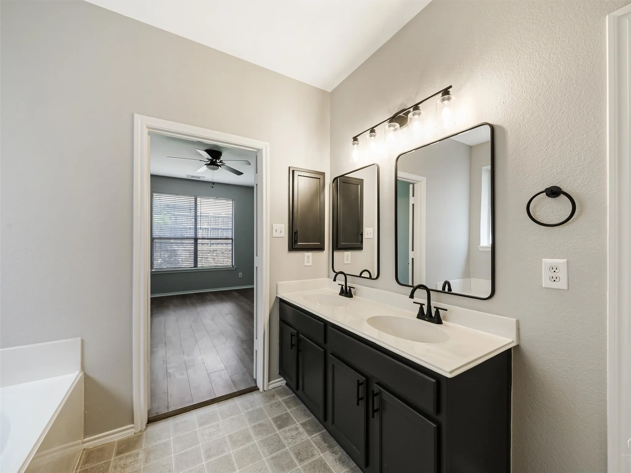 Single Family Residence For Sale in Collin County , 2064 Forest Meadow Drive, Princeton, Texas 75407, 4 Bedroom, 3 Bathroom, 2 Garage spaces, 2,340 Sqft, built in 2004, mls#21260007, Real Estate Agent in Princeton, Homes For Sale in Collin county, Homes For Sale in Princeton, Realtor in Princeton Texas, Real Estate Brokerage Independent Realty Texas, Luminita Cordes Realtor