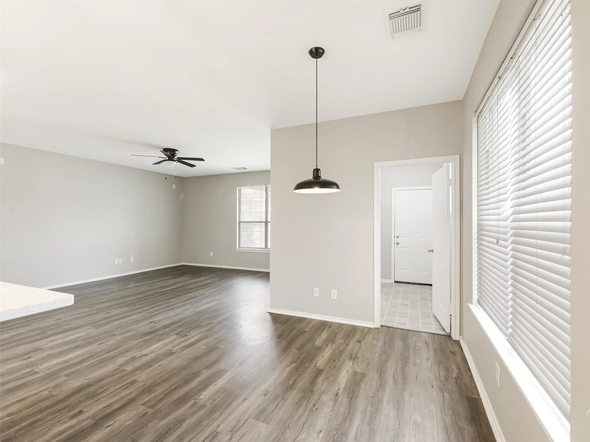 Single Family Residence For Sale in Collin County , 2064 Forest Meadow Drive, Princeton, Texas 75407, 4 Bedroom, 3 Bathroom, 2 Garage spaces, 2,340 Sqft, built in 2004, mls#21260007, Real Estate Agent in Princeton, Homes For Sale in Collin county, Homes For Sale in Princeton, Realtor in Princeton Texas, Real Estate Brokerage Independent Realty Texas, Luminita Cordes Realtor