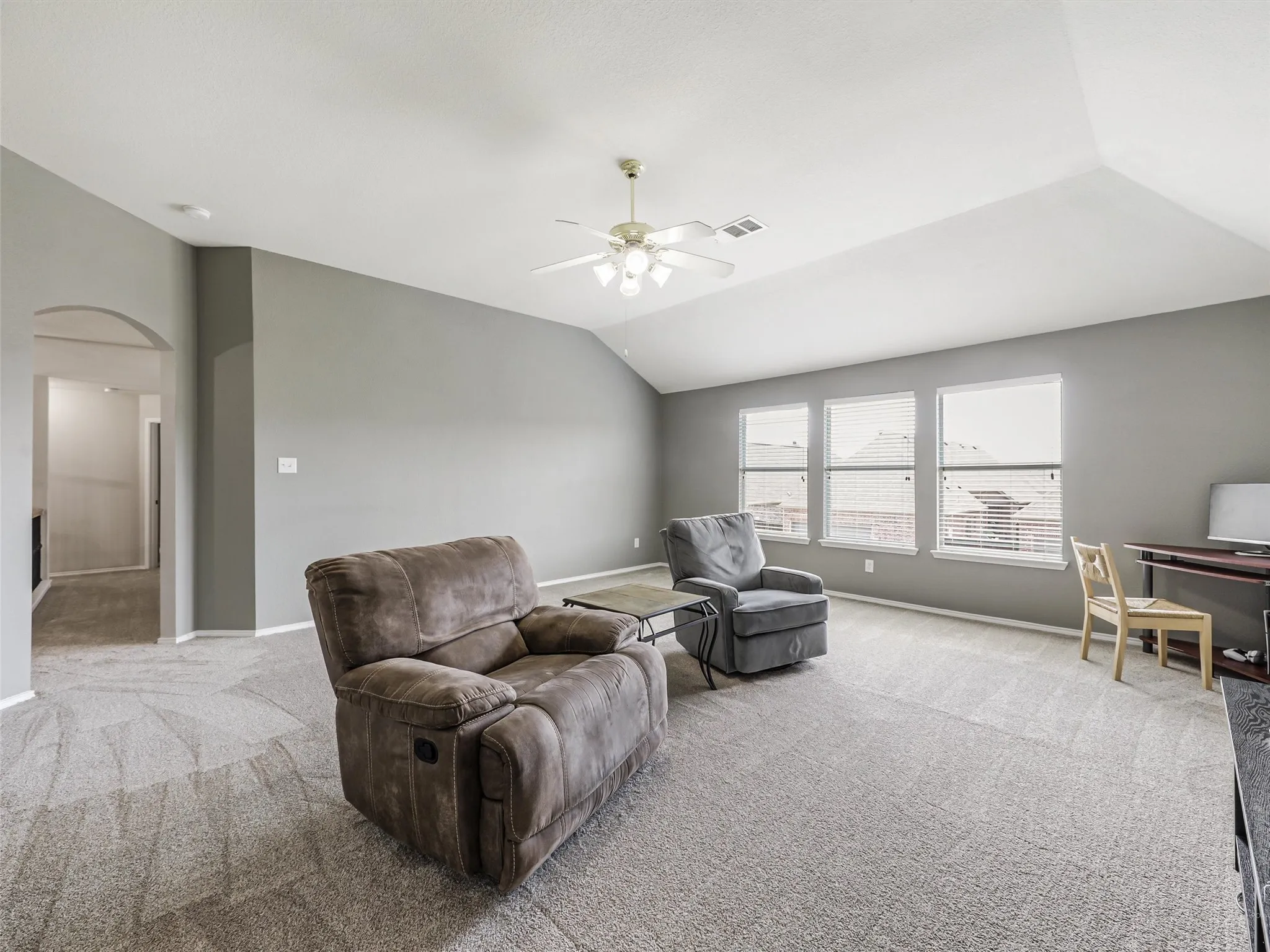 Single Family Residence For Sale in Denton County , 8653 Shakespeare Lane, Frisco, Texas 75036, 5 Bedroom, 4 Bathroom, 2 Garage spaces, 3,678 Sqft, built in 2003, mls#21258976, Real Estate Agent in Frisco, Homes For Sale in Denton county, Homes For Sale in Frisco, Realtor in Frisco Texas, Real Estate Brokerage Independent Realty Texas, Luminita Cordes Realtor