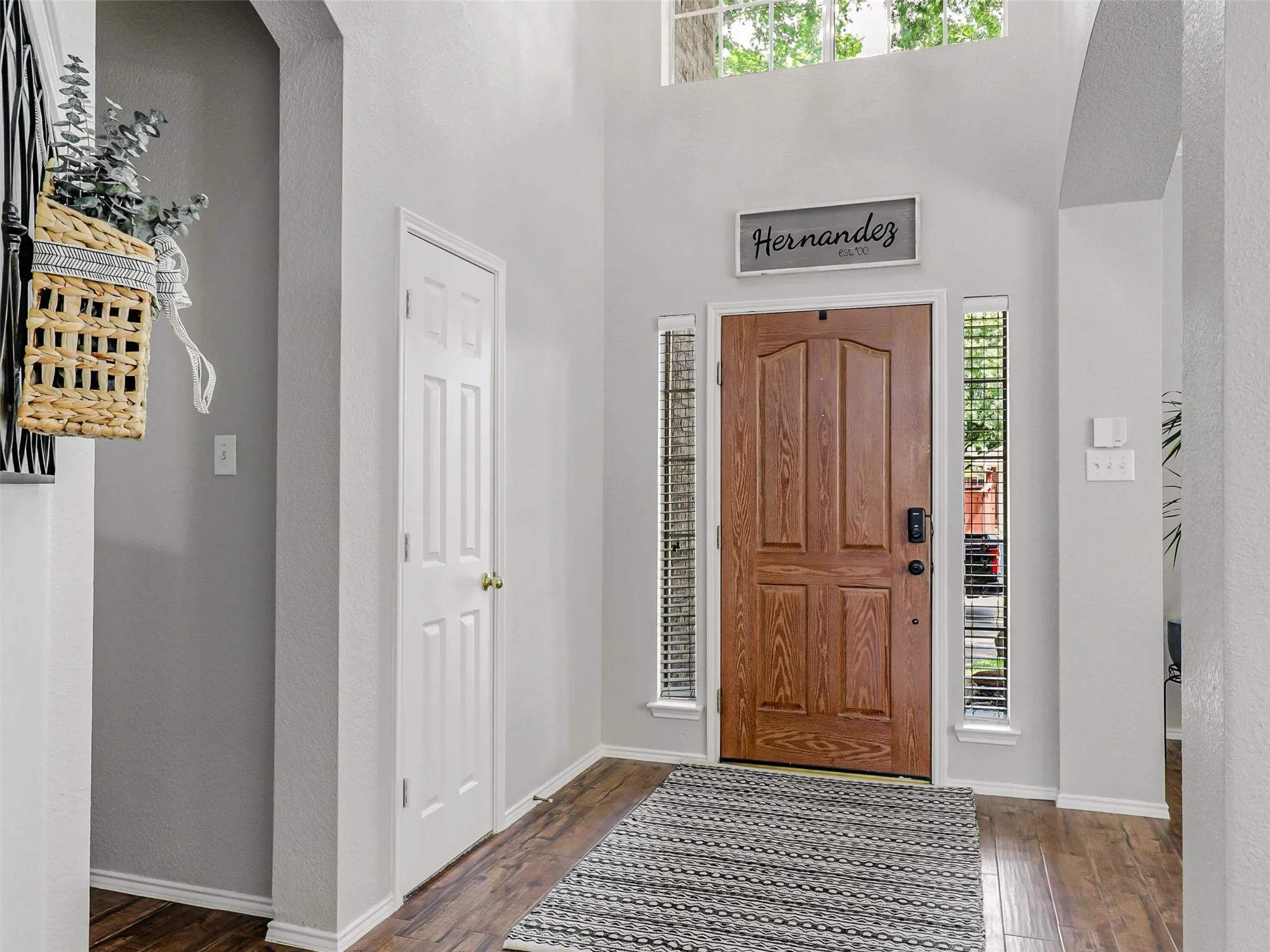 Single Family Residence For Sale in Denton County , 8653 Shakespeare Lane, Frisco, Texas 75036, 5 Bedroom, 4 Bathroom, 2 Garage spaces, 3,678 Sqft, built in 2003, mls#21258976, Real Estate Agent in Frisco, Homes For Sale in Denton county, Homes For Sale in Frisco, Realtor in Frisco Texas, Real Estate Brokerage Independent Realty Texas, Luminita Cordes Realtor
