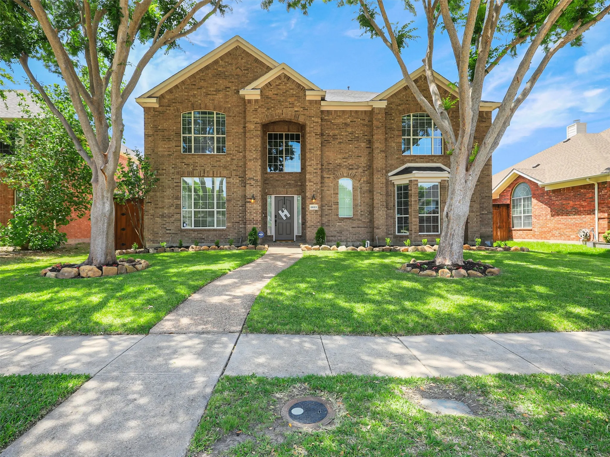 Single Family Residence For Sale in Denton County , 8653 Shakespeare Lane, Frisco, Texas 75036, 5 Bedroom, 4 Bathroom, 2 Garage spaces, 3,678 Sqft, built in 2003, mls#21258976, Real Estate Agent in Frisco, Homes For Sale in Denton county, Homes For Sale in Frisco, Realtor in Frisco Texas, Real Estate Brokerage Independent Realty Texas, Luminita Cordes Realtor