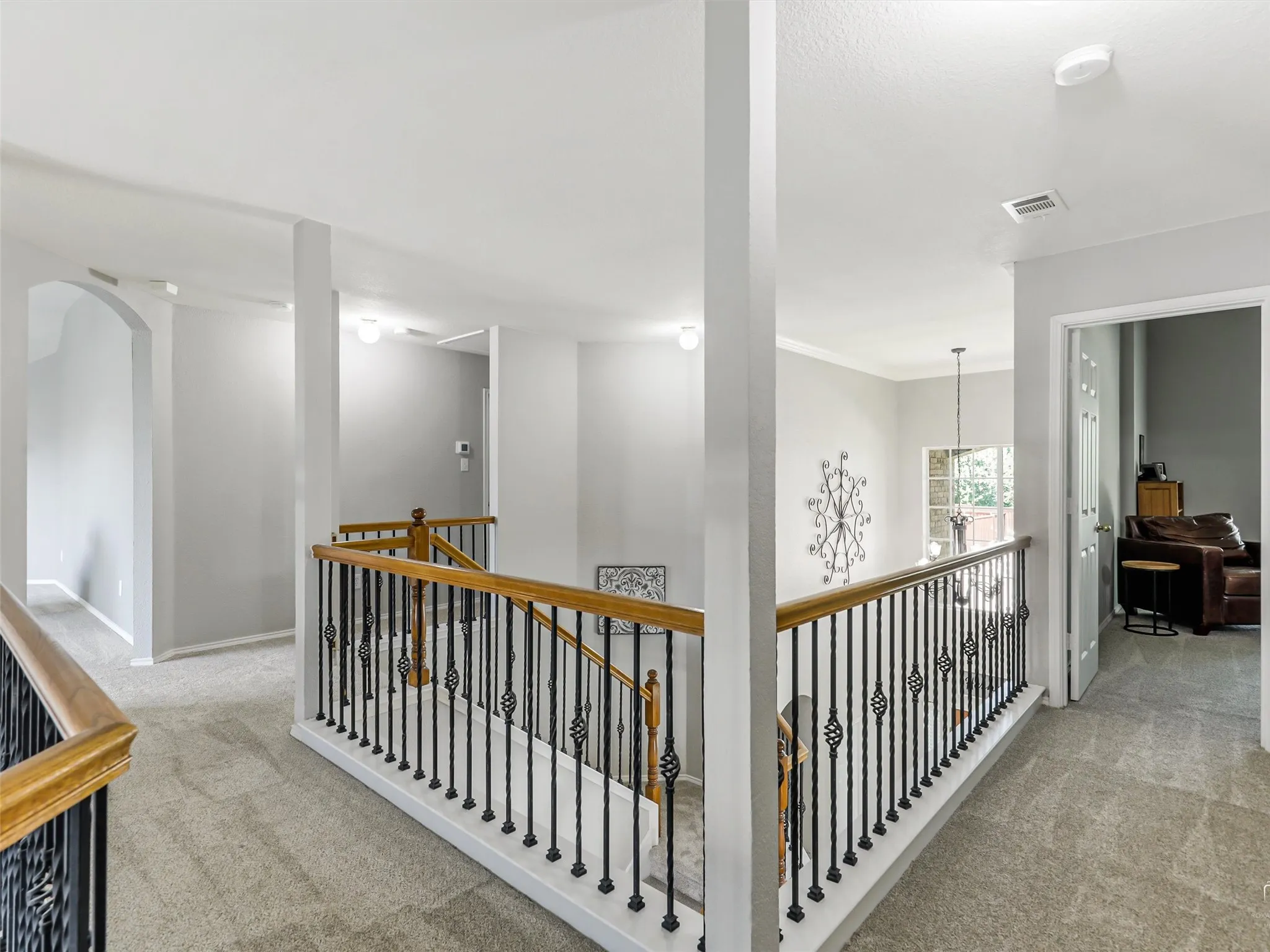 Single Family Residence For Sale in Denton County , 8653 Shakespeare Lane, Frisco, Texas 75036, 5 Bedroom, 4 Bathroom, 2 Garage spaces, 3,678 Sqft, built in 2003, mls#21258976, Real Estate Agent in Frisco, Homes For Sale in Denton county, Homes For Sale in Frisco, Realtor in Frisco Texas, Real Estate Brokerage Independent Realty Texas, Luminita Cordes Realtor