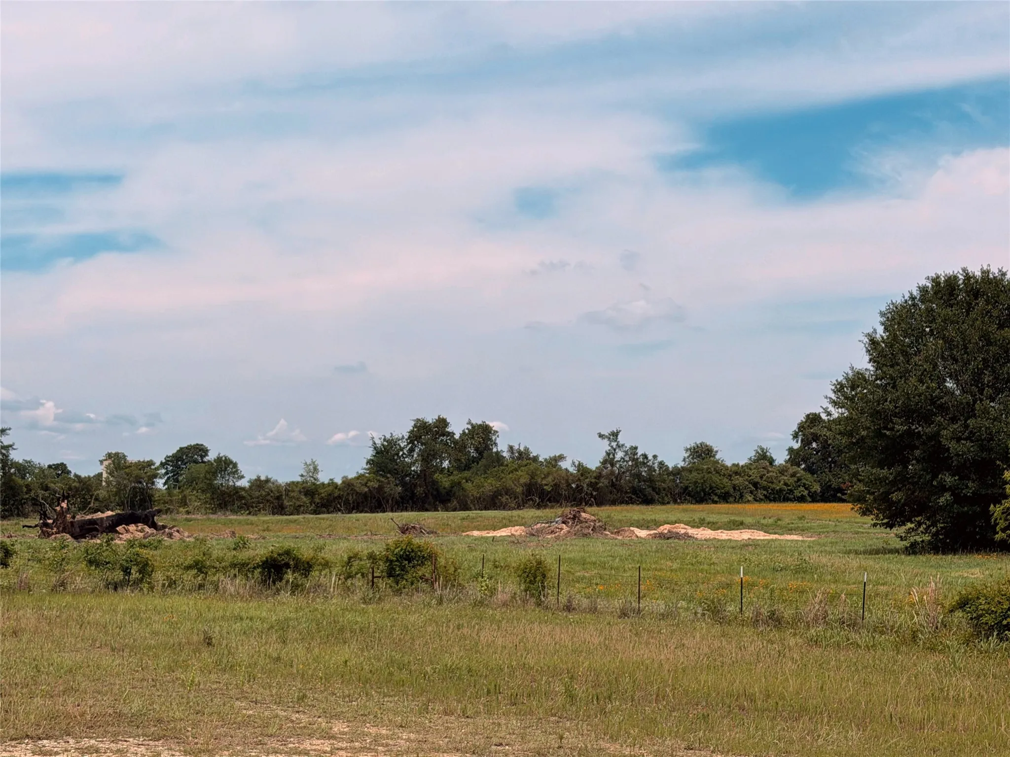 Unimproved Land For Sale in Limestone County , 35 AC FM 1512, Donie, Texas 75838, 0, 0, Garage spaces, 0 Sqft, built in 0, Price $359,000, mls#21261176, Real Estate Agent in Donie, Homes For Sale in Limestone county, Homes For Sale in Donie, Realtor in Donie Texas, Real Estate Brokerage Independent Realty Texas, Luminita Cordes Realtor