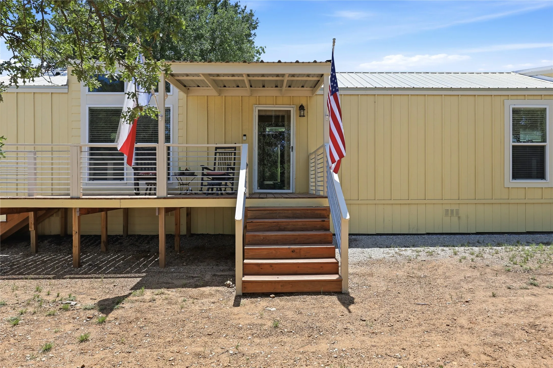 Mobile Home For Sale in Palo Pinto County , 140 E Bankhead Highway, Mineral Wells, Texas 76067, 2 Bedroom, 2 Bathroom, Garage spaces, 1,020 Sqft, built in 2021, mls#21259094, Real Estate Agent in Mineral Wells, Homes For Sale in Palo Pinto county, Homes For Sale in Mineral Wells, Realtor in Mineral Wells Texas, Real Estate Brokerage Independent Realty Texas, Luminita Cordes Realtor