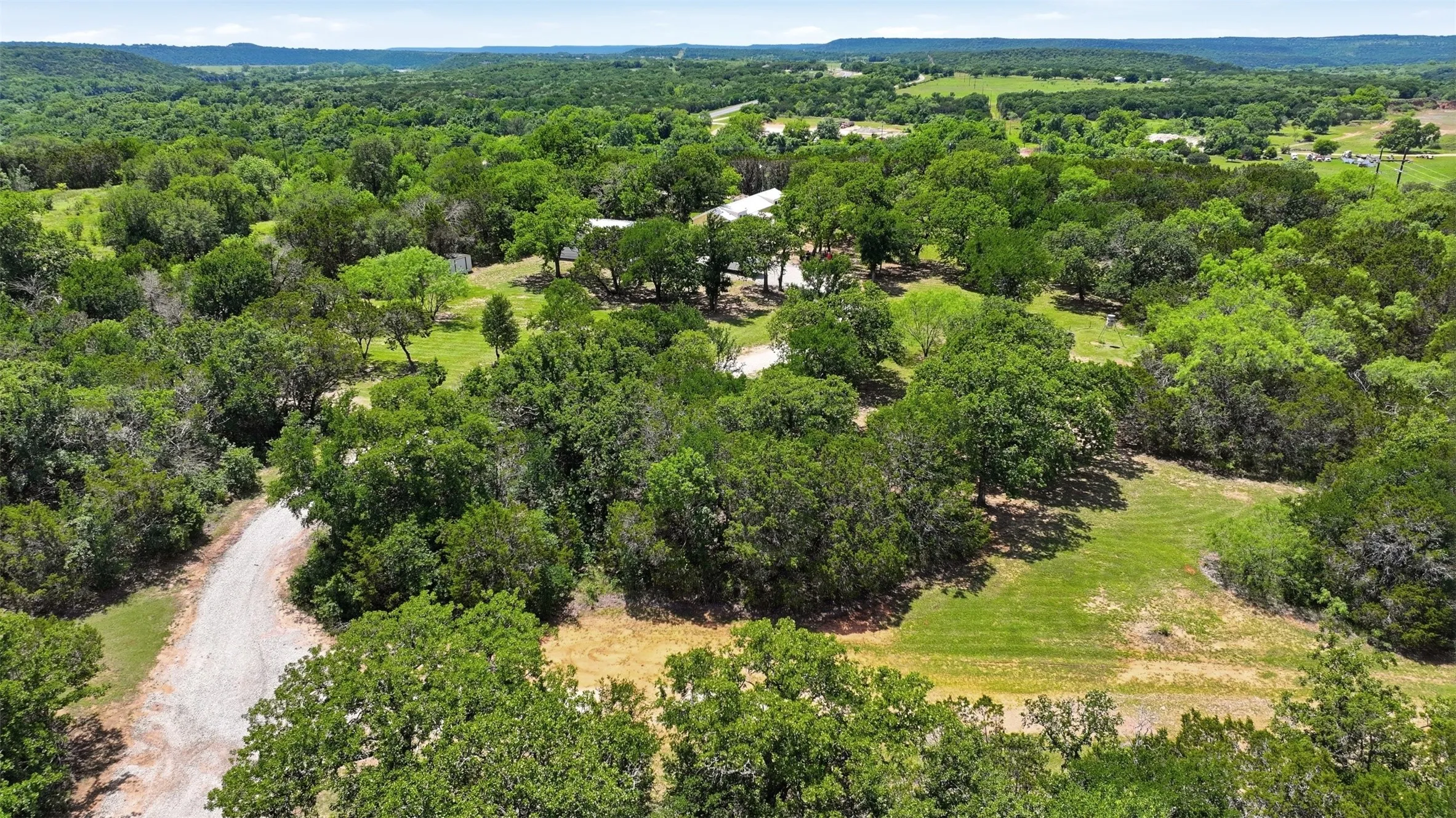 Mobile Home For Sale in Palo Pinto County , 140 E Bankhead Highway, Mineral Wells, Texas 76067, 2 Bedroom, 2 Bathroom, Garage spaces, 1,020 Sqft, built in 2021, mls#21259094, Real Estate Agent in Mineral Wells, Homes For Sale in Palo Pinto county, Homes For Sale in Mineral Wells, Realtor in Mineral Wells Texas, Real Estate Brokerage Independent Realty Texas, Luminita Cordes Realtor