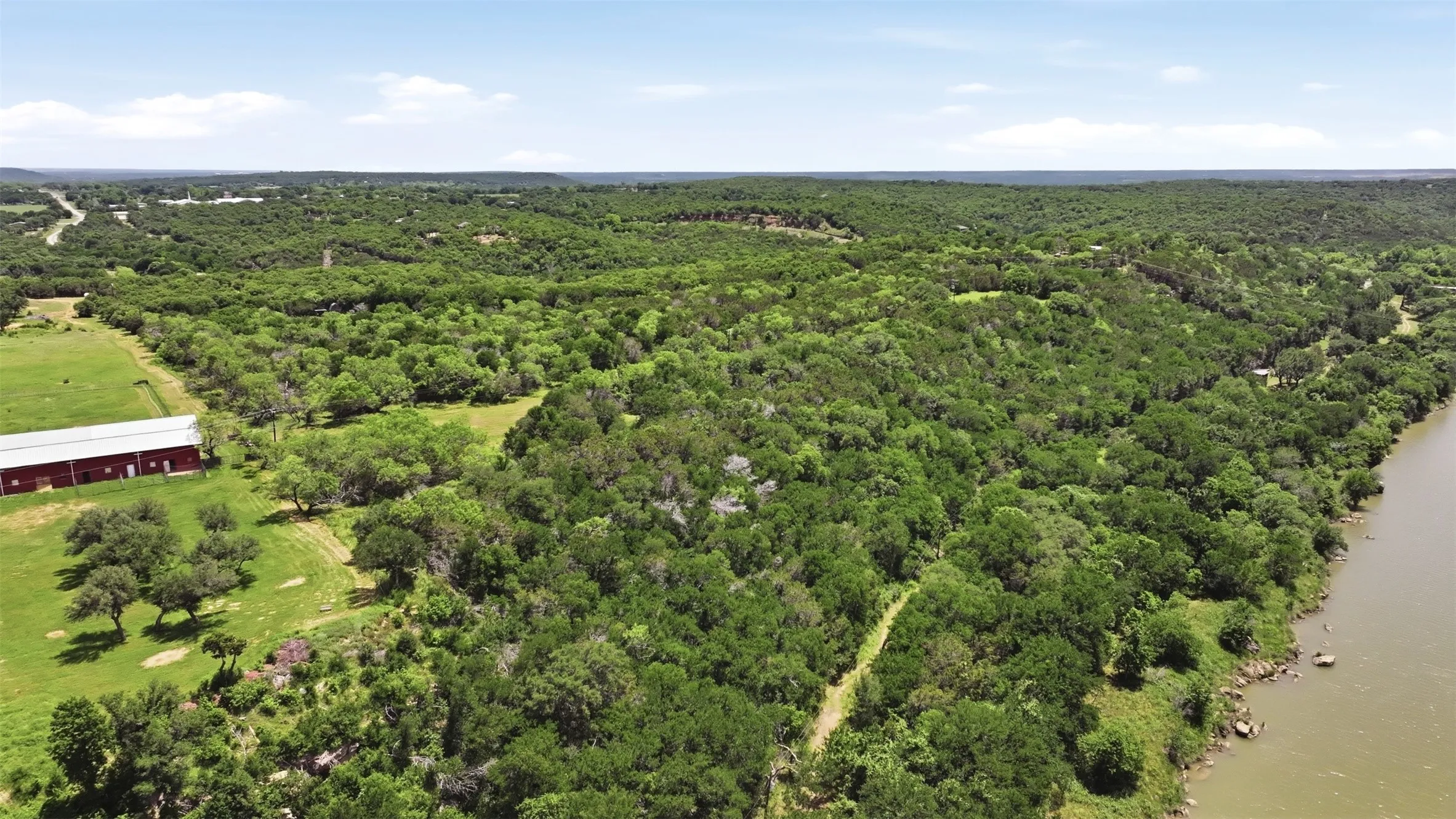 Mobile Home For Sale in Palo Pinto County , 140 E Bankhead Highway, Mineral Wells, Texas 76067, 2 Bedroom, 2 Bathroom, Garage spaces, 1,020 Sqft, built in 2021, mls#21259094, Real Estate Agent in Mineral Wells, Homes For Sale in Palo Pinto county, Homes For Sale in Mineral Wells, Realtor in Mineral Wells Texas, Real Estate Brokerage Independent Realty Texas, Luminita Cordes Realtor