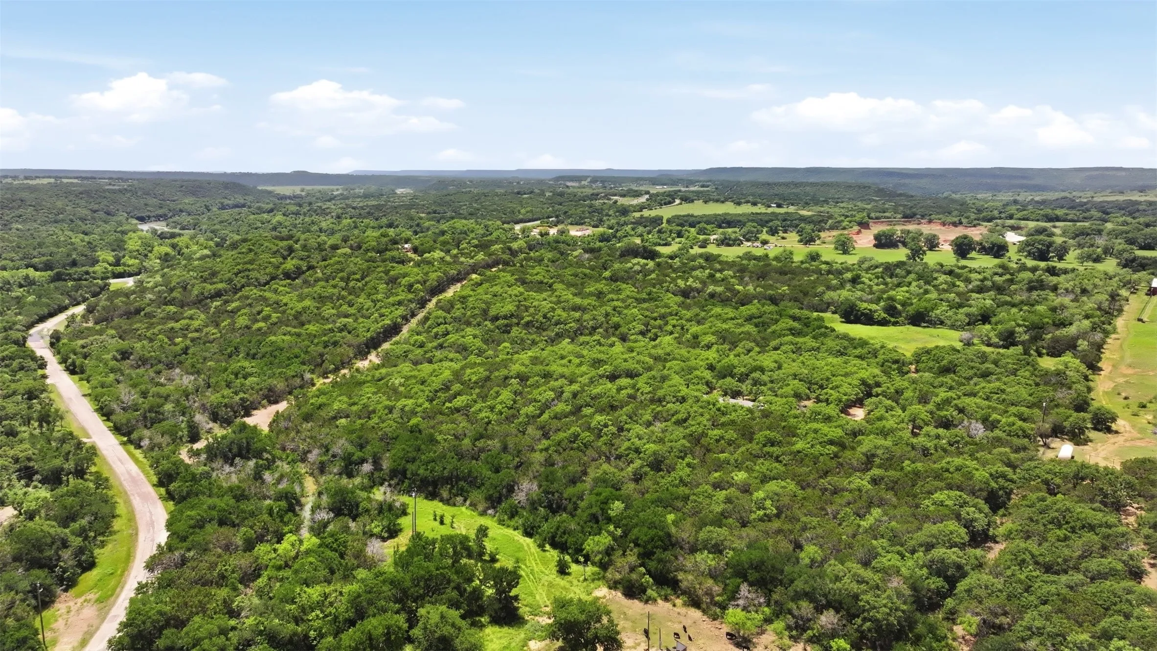 Mobile Home For Sale in Palo Pinto County , 140 E Bankhead Highway, Mineral Wells, Texas 76067, 2 Bedroom, 2 Bathroom, Garage spaces, 1,020 Sqft, built in 2021, mls#21259094, Real Estate Agent in Mineral Wells, Homes For Sale in Palo Pinto county, Homes For Sale in Mineral Wells, Realtor in Mineral Wells Texas, Real Estate Brokerage Independent Realty Texas, Luminita Cordes Realtor