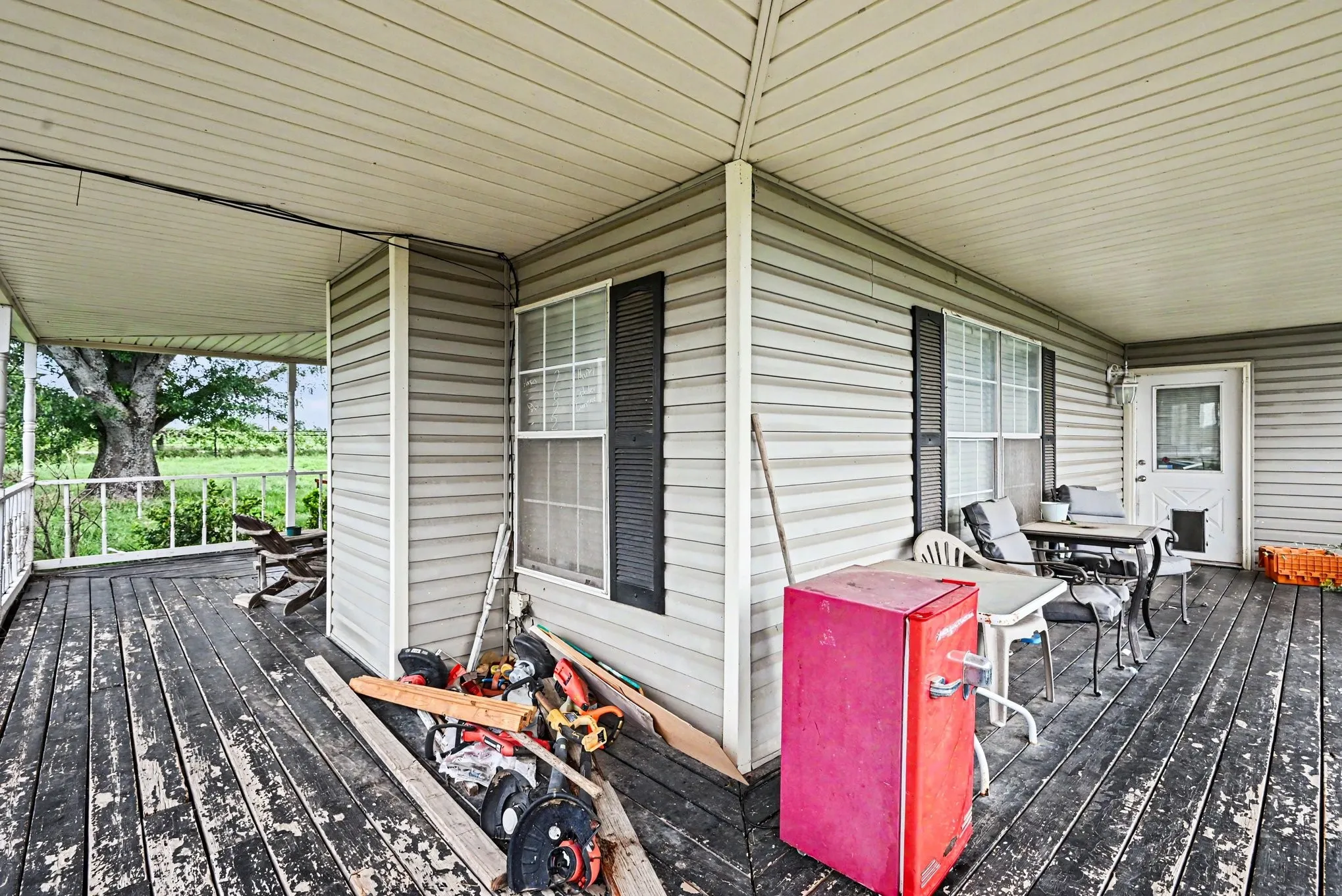 Single Family Residence For Sale in Tarrant County , 13270 Liberty School Road, Azle, Texas 76020, 3 Bedrooms, 2 Bathrooms, Garage spaces, 1,514 Sqft, built in 1986, Price $255,000, mls#21259046, Real Estate Agent in Azle, Homes For Sale in Tarrant county, Homes For Sale in Azle, Realtor in Azle Texas, Real Estate Brokerage Independent Realty Texas, Luminita Cordes Realtor