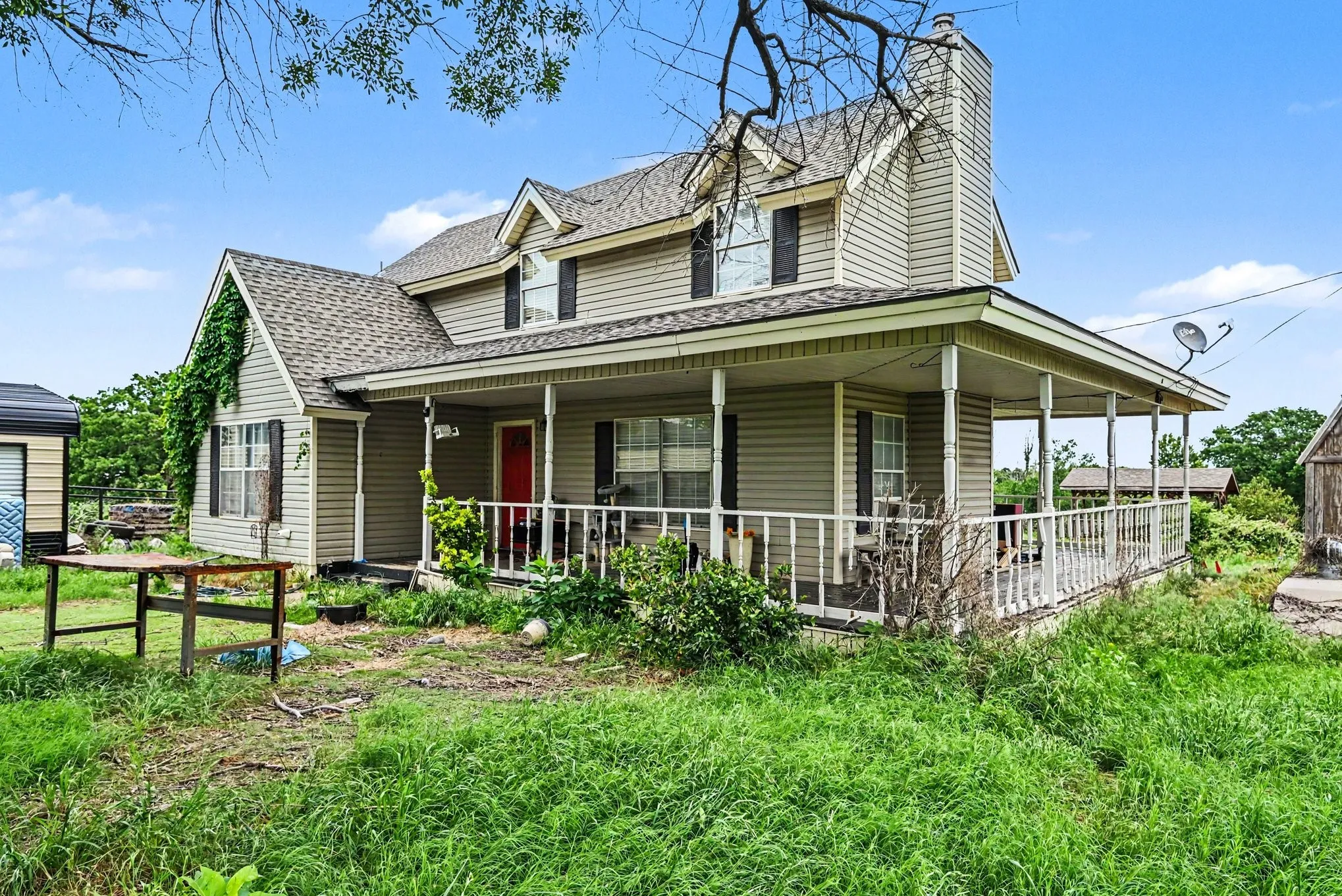Single Family Residence For Sale in Tarrant County , 13270 Liberty School Road, Azle, Texas 76020, 3 Bedrooms, 2 Bathrooms, Garage spaces, 1,514 Sqft, built in 1986, Price $255,000, mls#21259046, Real Estate Agent in Azle, Homes For Sale in Tarrant county, Homes For Sale in Azle, Realtor in Azle Texas, Real Estate Brokerage Independent Realty Texas, Luminita Cordes Realtor