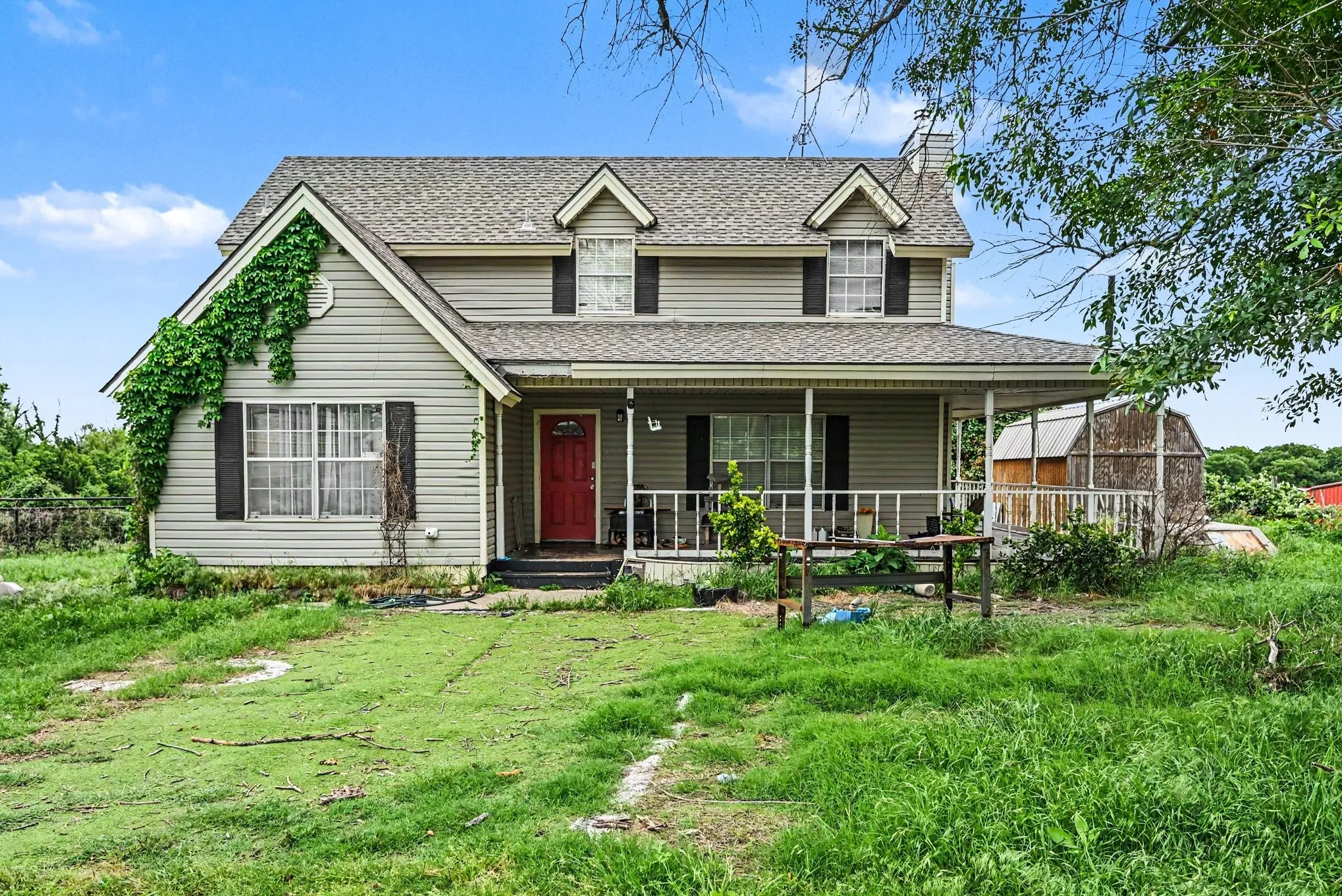 Single Family Residence For Sale in Tarrant County , 13270 Liberty School Road, Azle, Texas 76020, 3 Bedrooms, 2 Bathrooms, Garage spaces, 1,514 Sqft, built in 1986, Price $255,000, mls#21259046, Real Estate Agent in Azle, Homes For Sale in Tarrant county, Homes For Sale in Azle, Realtor in Azle Texas, Real Estate Brokerage Independent Realty Texas, Luminita Cordes Realtor