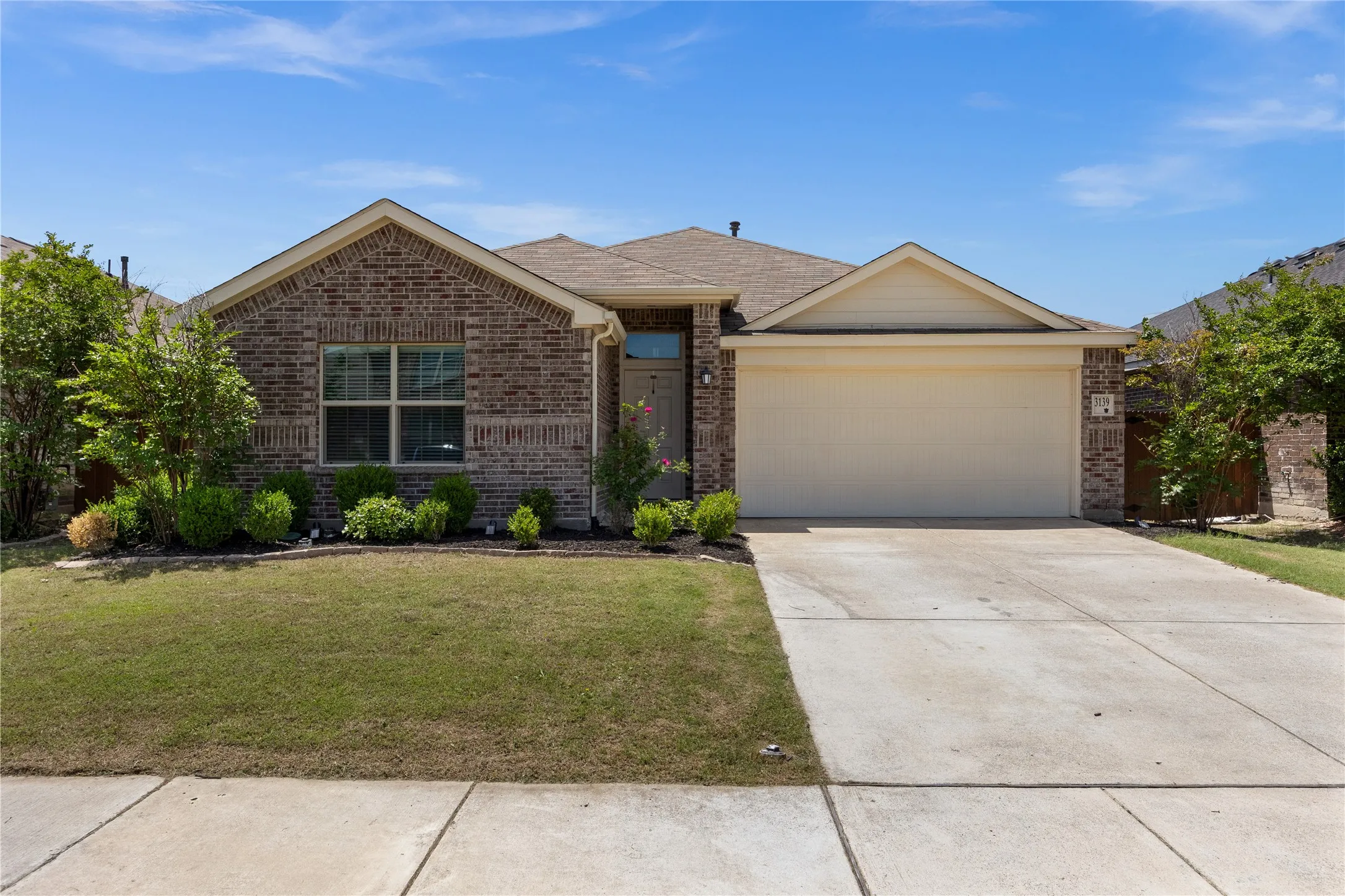 Single Family Residence For Sale in Kaufman County , 3139 Josefina Lane, Forney, Texas 75126, 3 Bedrooms, 2 Bathrooms, 2 Garage spaces, 1,508 Sqft, built in 2021, Price $279,000, mls#21261355, Real Estate Agent in Forney, Homes For Sale in Kaufman county, Homes For Sale in Forney, Realtor in Forney Texas, Real Estate Brokerage Independent Realty Texas, Luminita Cordes Realtor