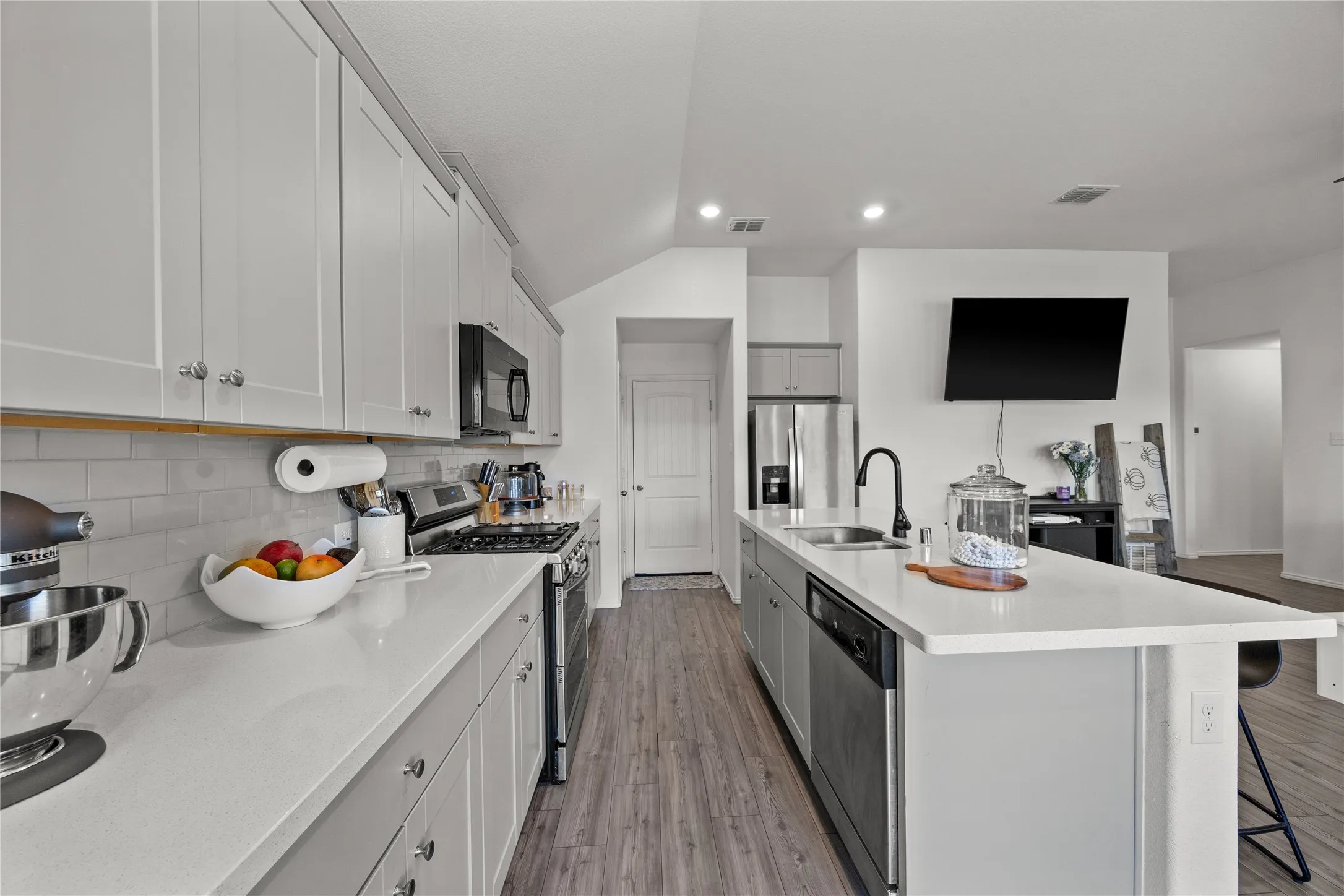 Single Family Residence For Sale in Kaufman County , 3139 Josefina Lane, Forney, Texas 75126, 3 Bedrooms, 2 Bathrooms, 2 Garage spaces, 1,508 Sqft, built in 2021, Price $279,000, mls#21261355, Real Estate Agent in Forney, Homes For Sale in Kaufman county, Homes For Sale in Forney, Realtor in Forney Texas, Real Estate Brokerage Independent Realty Texas, Luminita Cordes Realtor