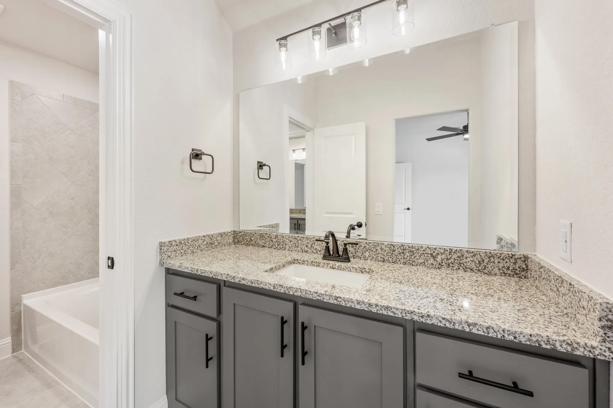Single Family Residence For Sale in Ellis County , 4414 Biscayne Drive, Midlothian, Texas 76065, 5 Bedroom, 4 Bathroom, 2 Garage spaces, 3,485 Sqft, built in 2025, mls#21262839, Real Estate Agent in Midlothian, Homes For Sale in Ellis county, Homes For Sale in Midlothian, Realtor in Midlothian Texas, Real Estate Brokerage Independent Realty Texas, Luminita Cordes Realtor