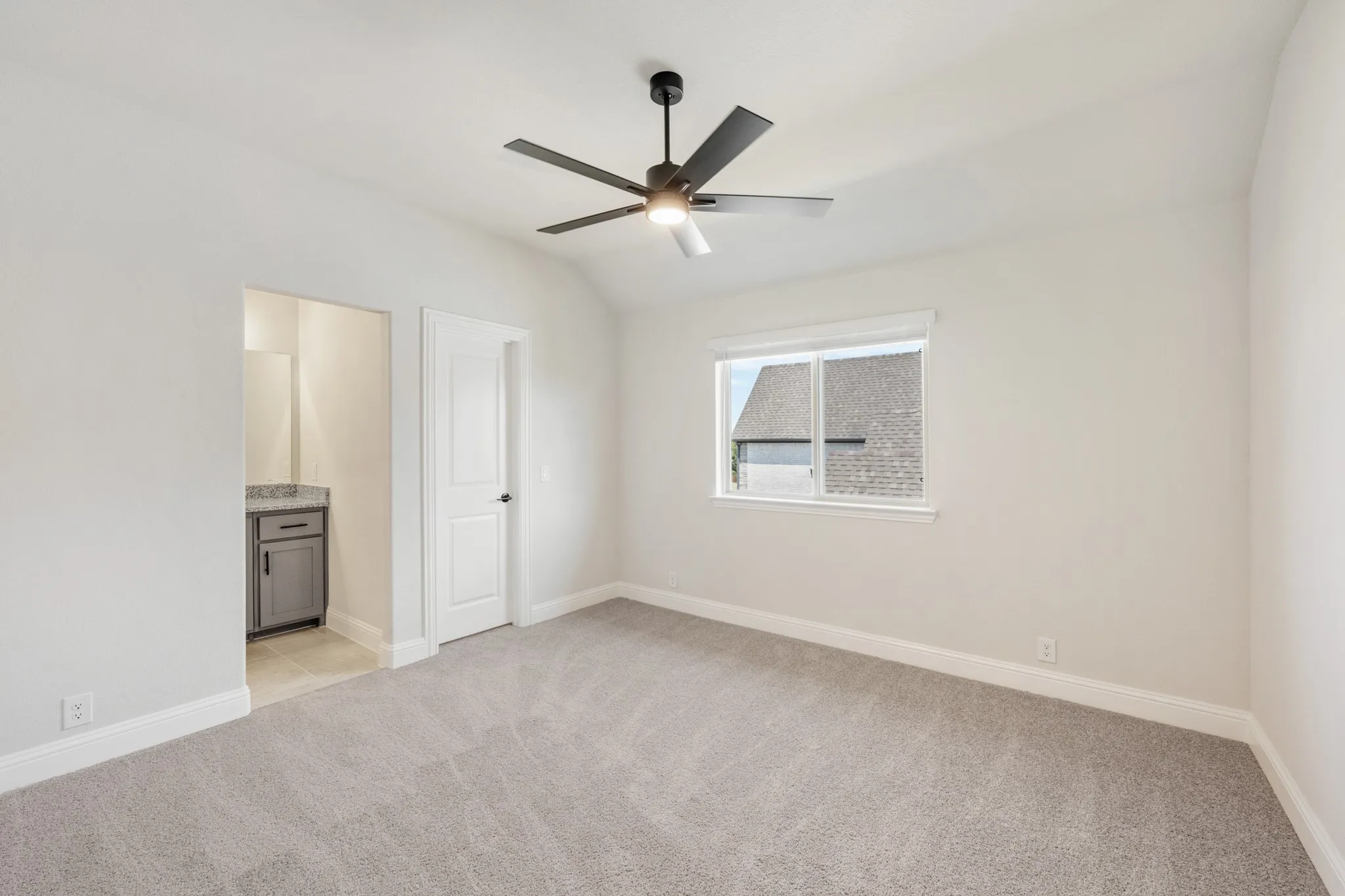 Single Family Residence For Sale in Ellis County , 4414 Biscayne Drive, Midlothian, Texas 76065, 5 Bedroom, 4 Bathroom, 2 Garage spaces, 3,485 Sqft, built in 2025, mls#21262839, Real Estate Agent in Midlothian, Homes For Sale in Ellis county, Homes For Sale in Midlothian, Realtor in Midlothian Texas, Real Estate Brokerage Independent Realty Texas, Luminita Cordes Realtor
